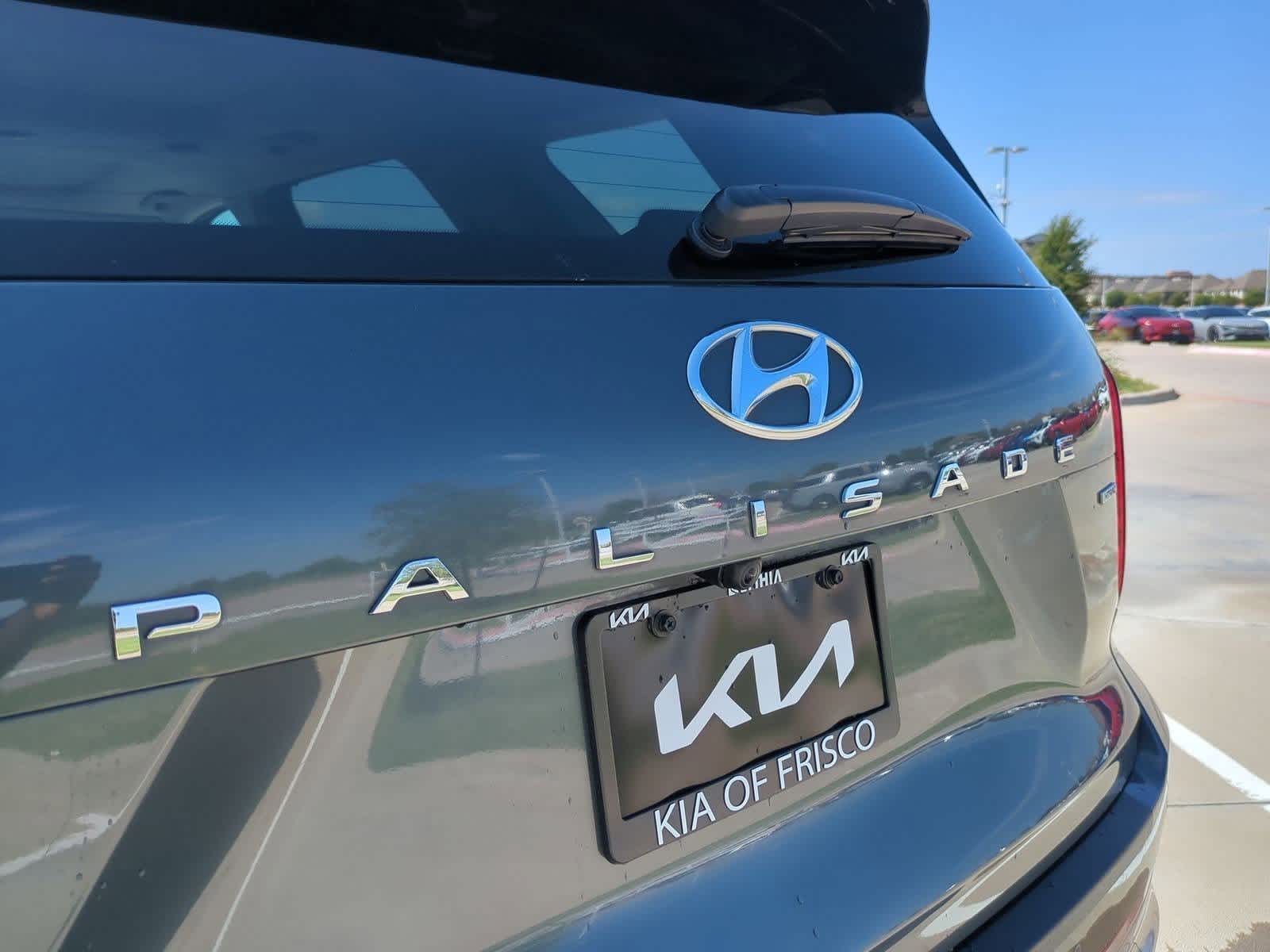 Thumbnail: 2023 Hyundai Palisade - 11