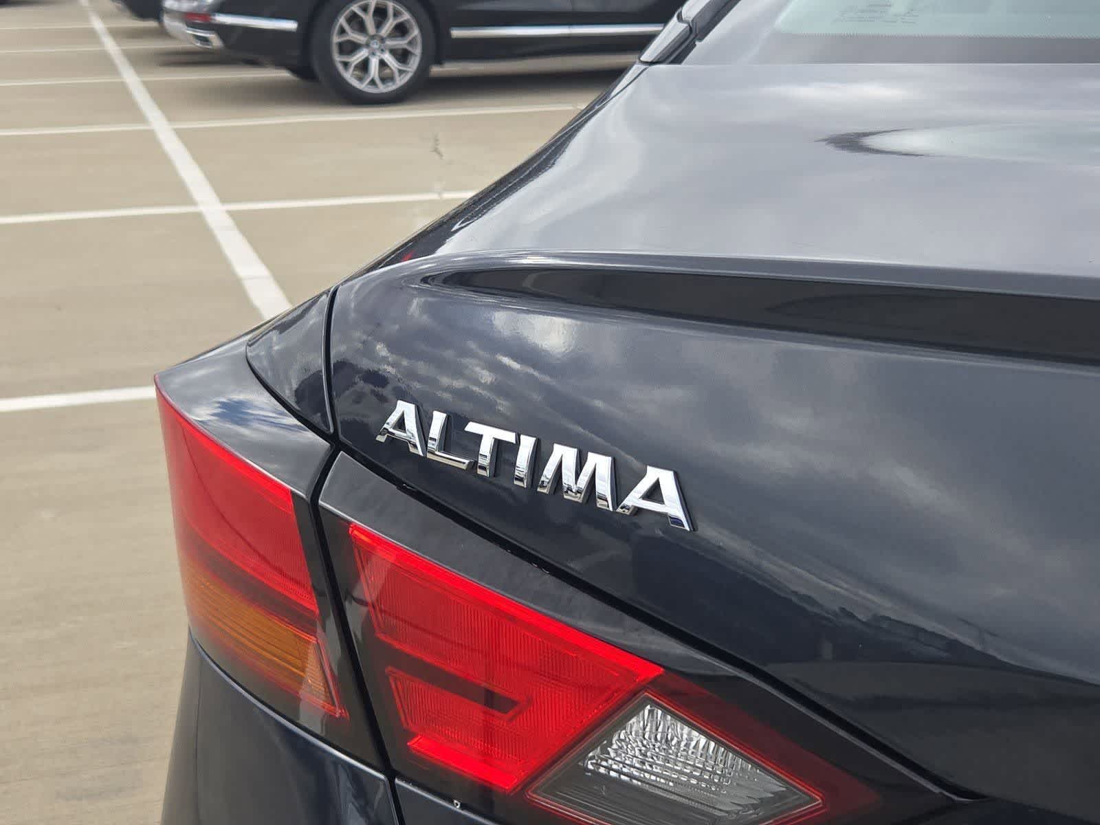 Thumbnail: 2019 Nissan Altima - 12