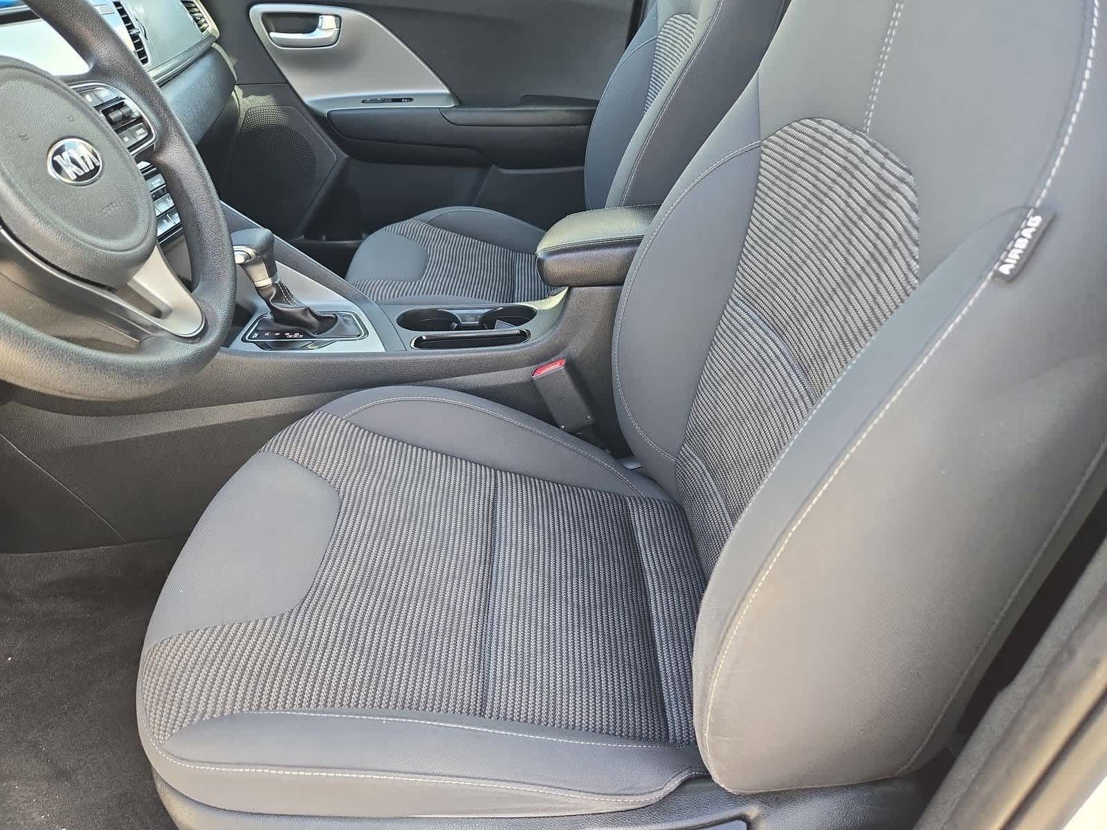 Thumbnail: 2018 Kia Niro - 15