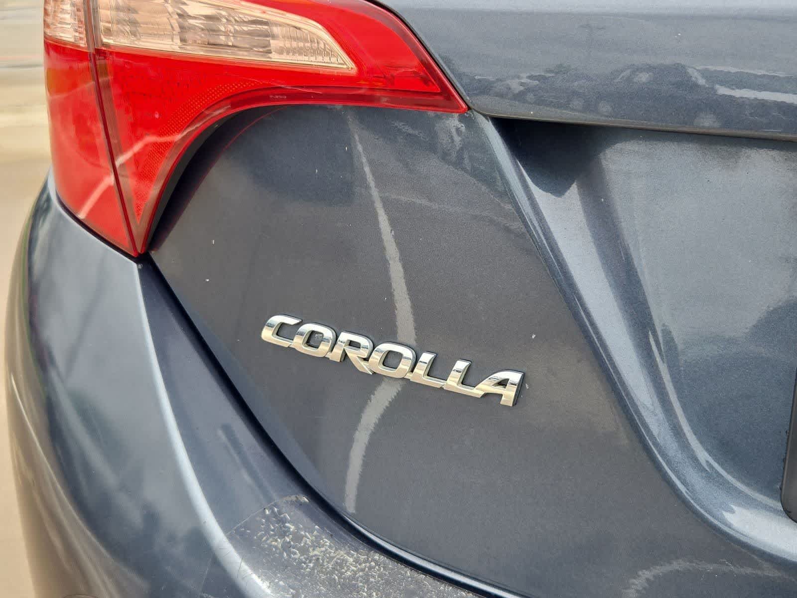 2017 Toyota Corolla LE - Photo 11