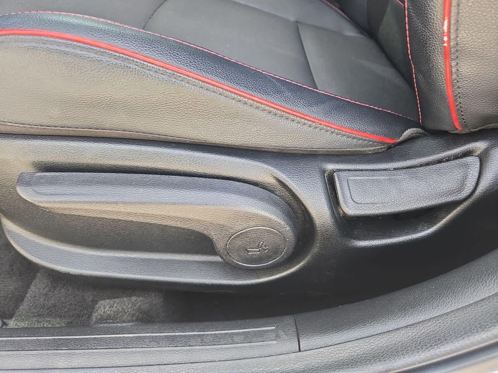 Thumbnail: 2020 Kia Forte - 17