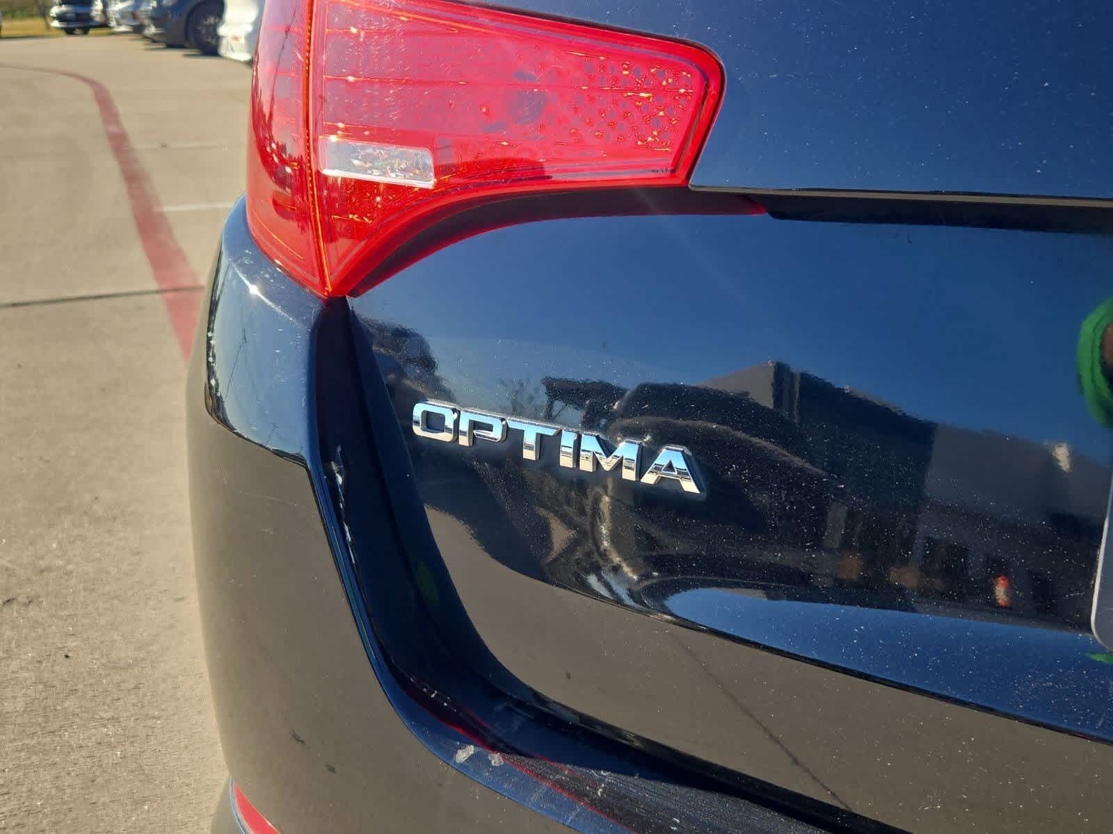 Thumbnail: 2013 Kia Optima - 11