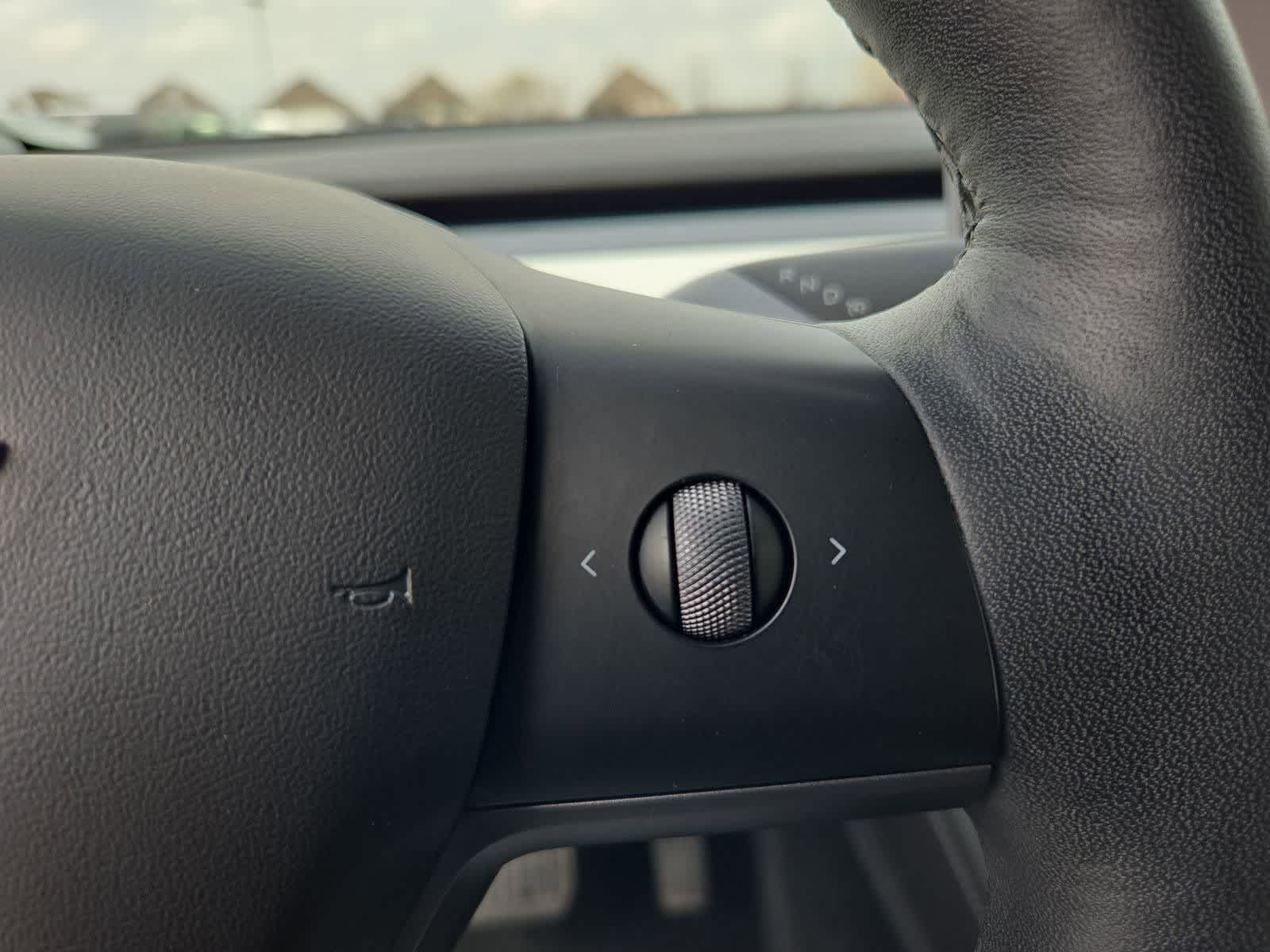 Thumbnail: 2022 Tesla Model Y - 22