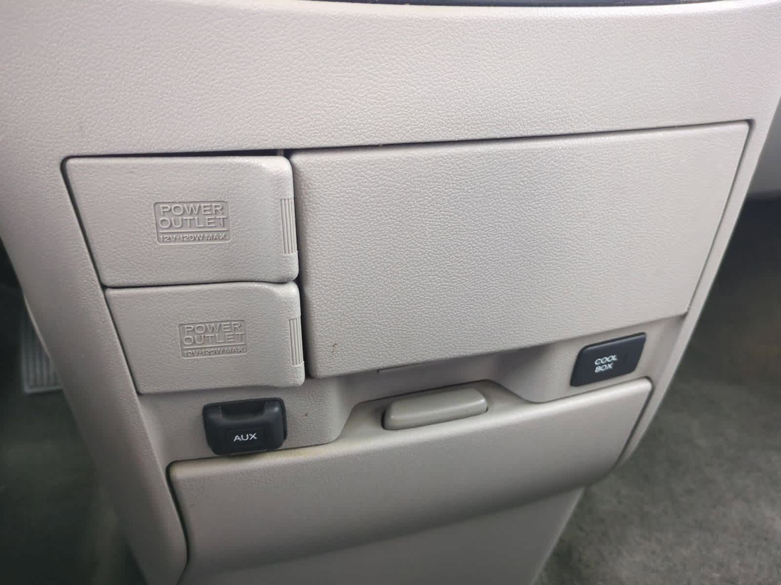 Thumbnail: 2013 Honda Odyssey - 30