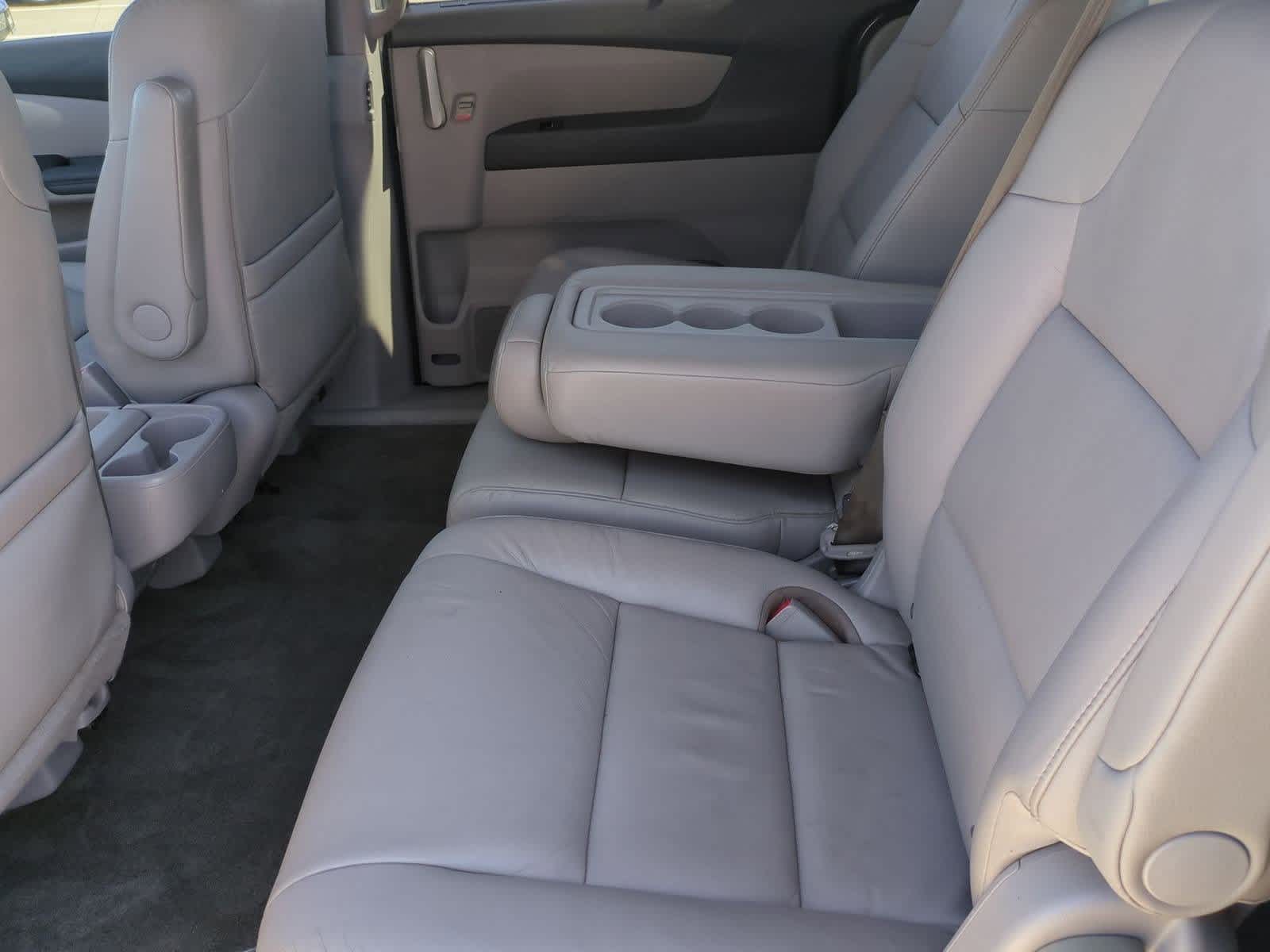 Thumbnail: 2013 Honda Odyssey - 19