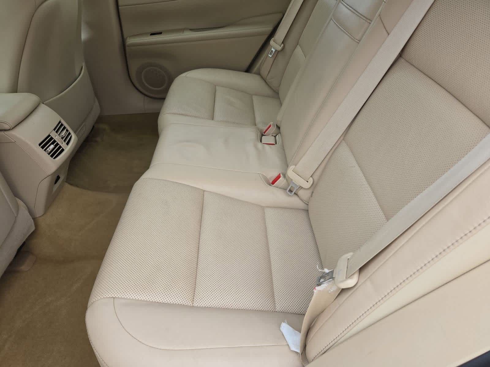 Thumbnail: 2013 Lexus ES - 19