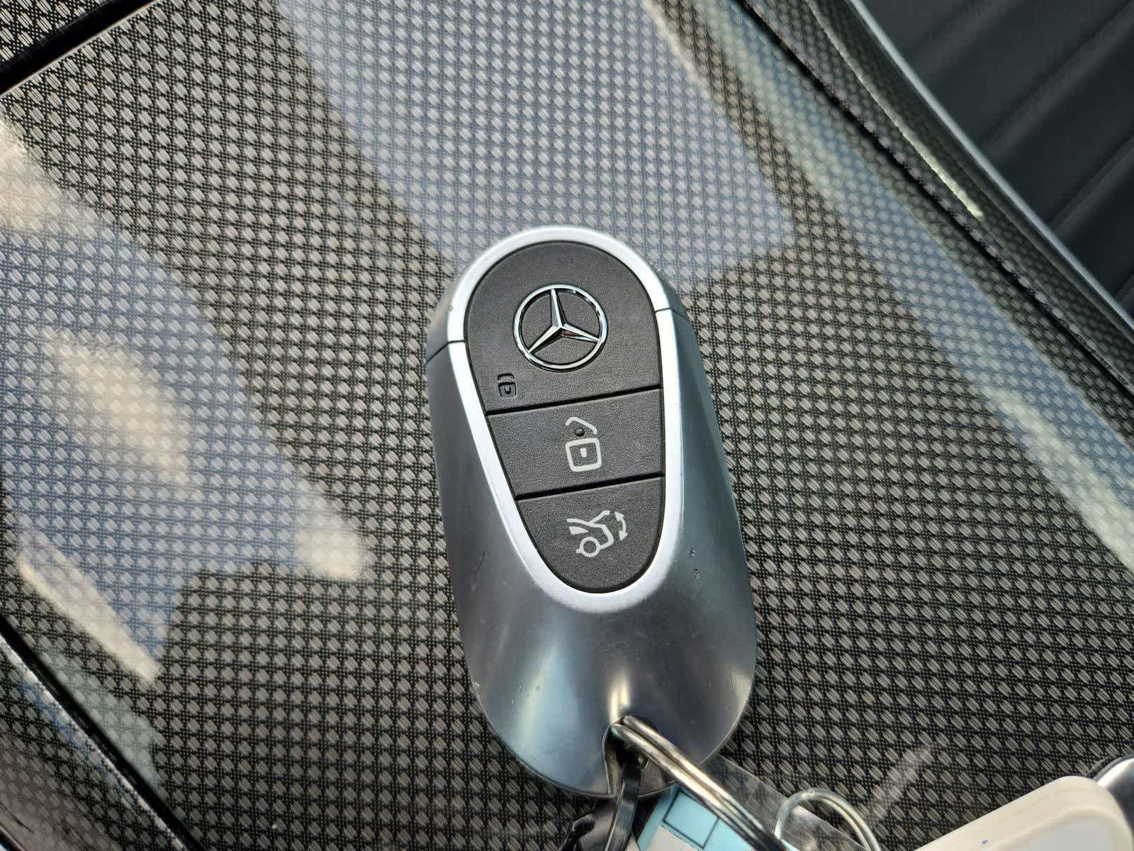 Thumbnail: 2023 Mercedes-Benz C-Class - 31