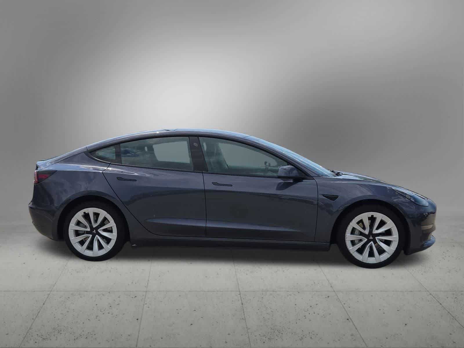 Thumbnail: 2023 Tesla Model 3 - 12