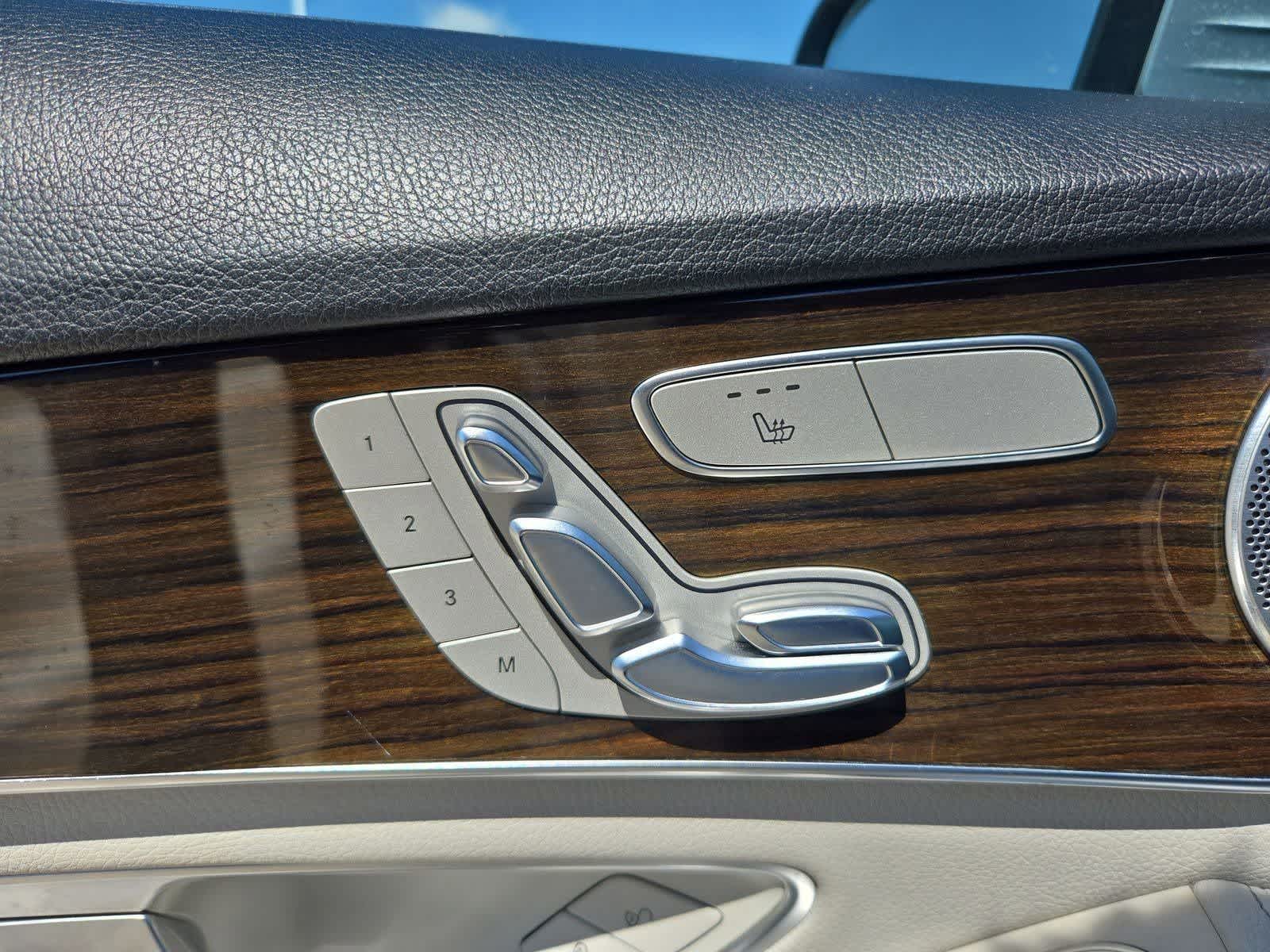 Thumbnail: 2018 Mercedes-Benz C-Class - 15