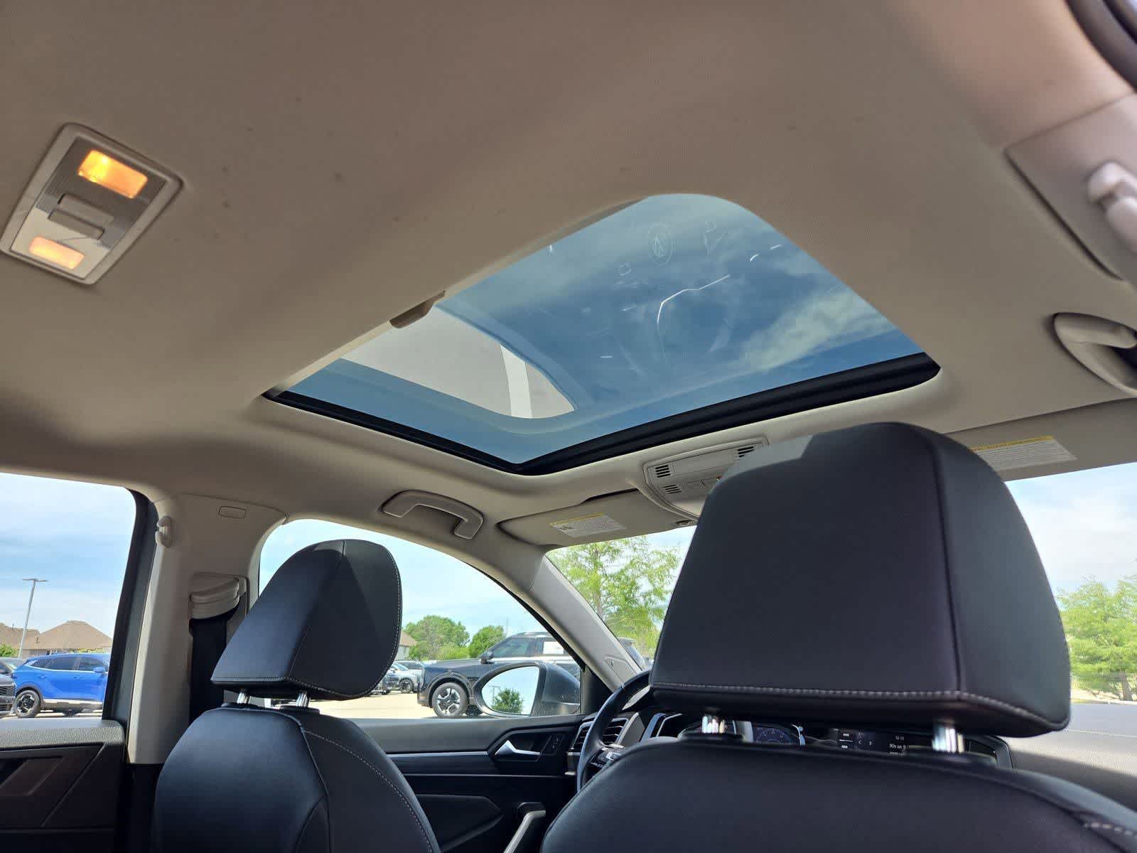 Thumbnail: 2019 Volkswagen Jetta - 19