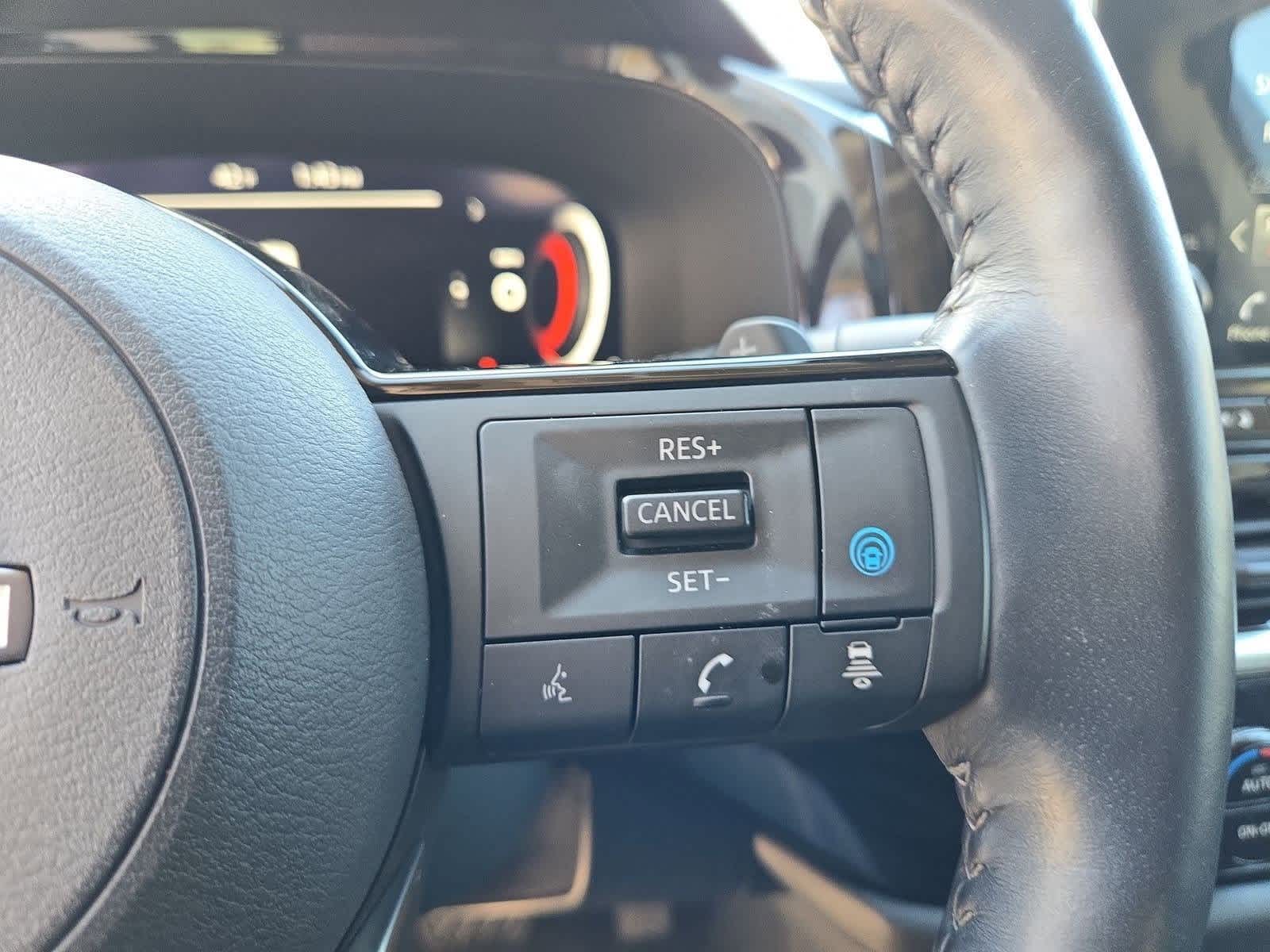 Thumbnail: 2022 Nissan Pathfinder - 25