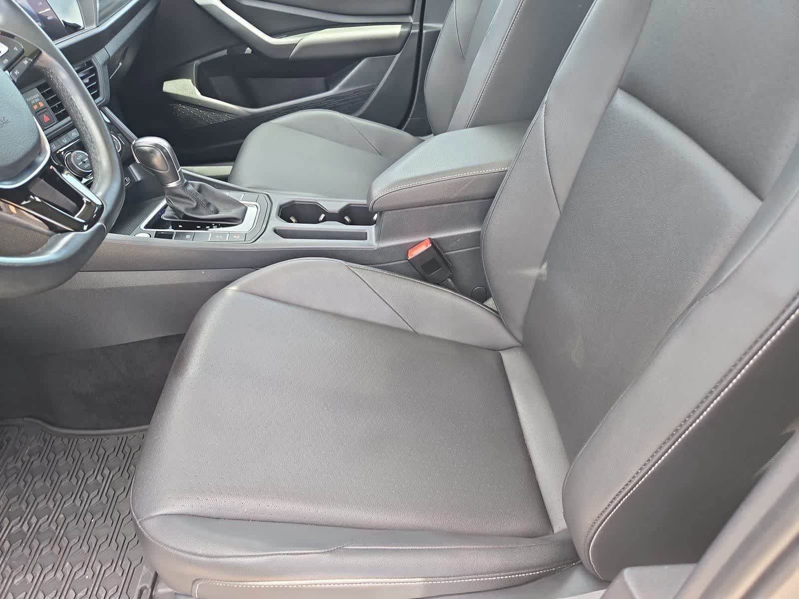 Thumbnail: 2019 Volkswagen Jetta - 13