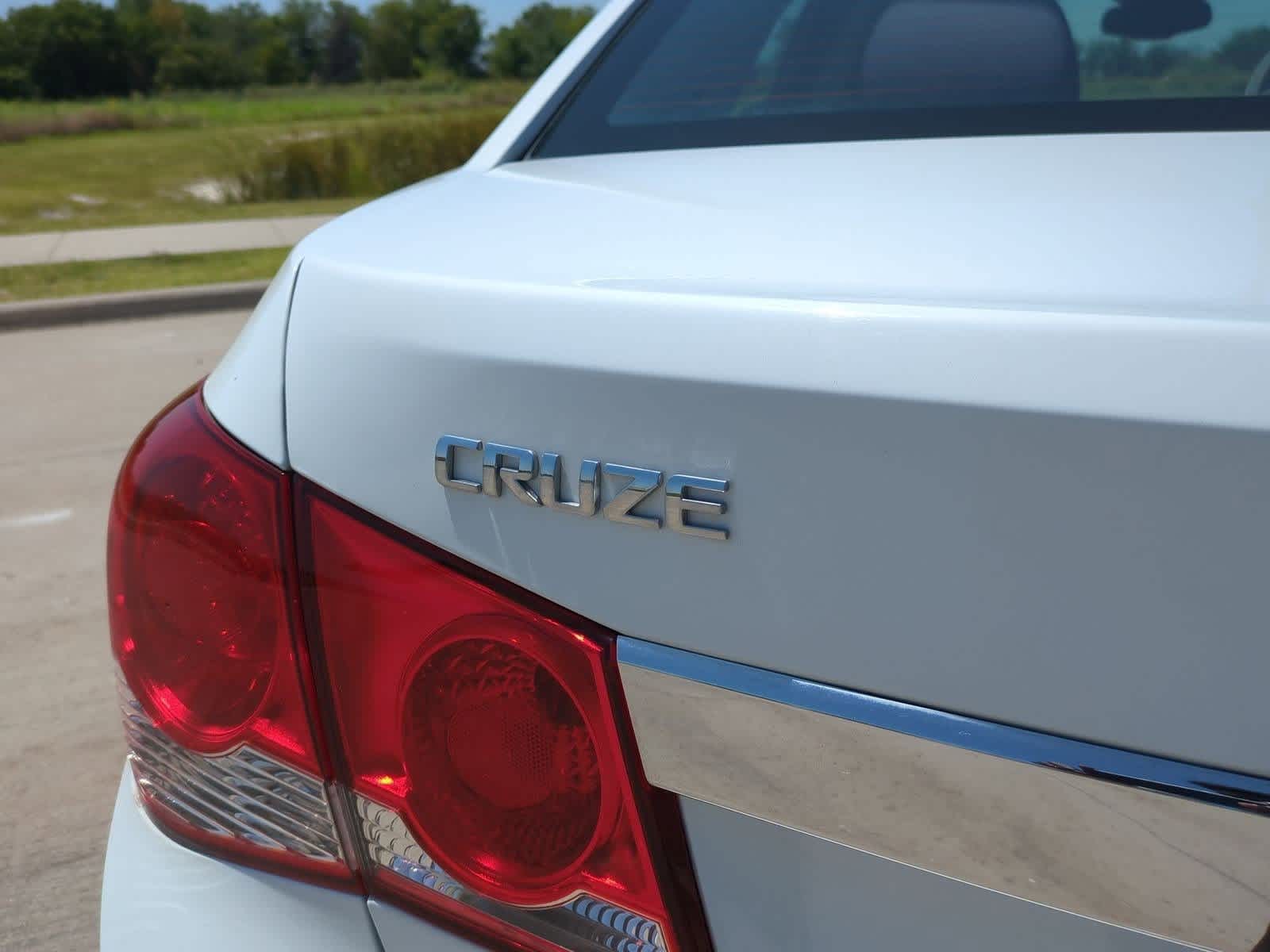 Thumbnail: 2014 Chevrolet Cruze - 11