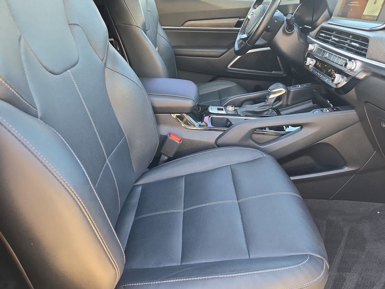 Thumbnail: 2022 Kia Telluride - 22