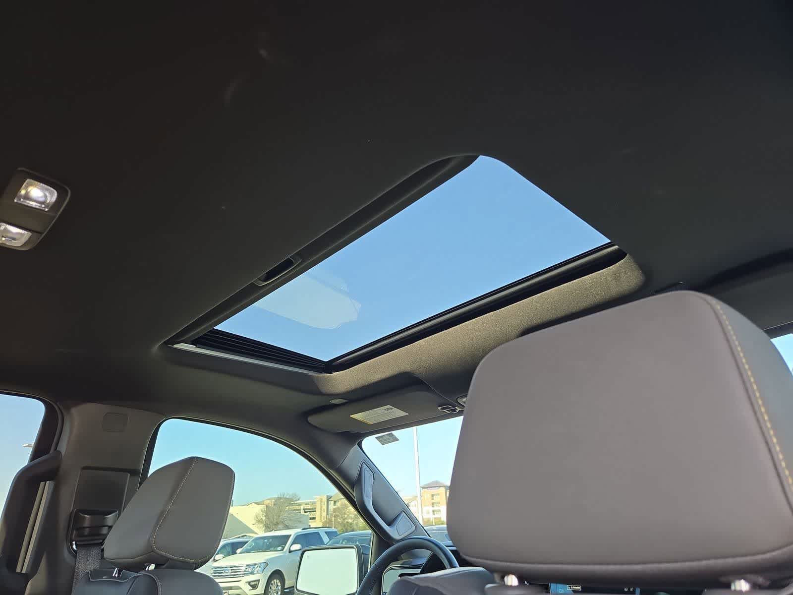 Thumbnail: 2023 Chevrolet Silverado 1500 - 20