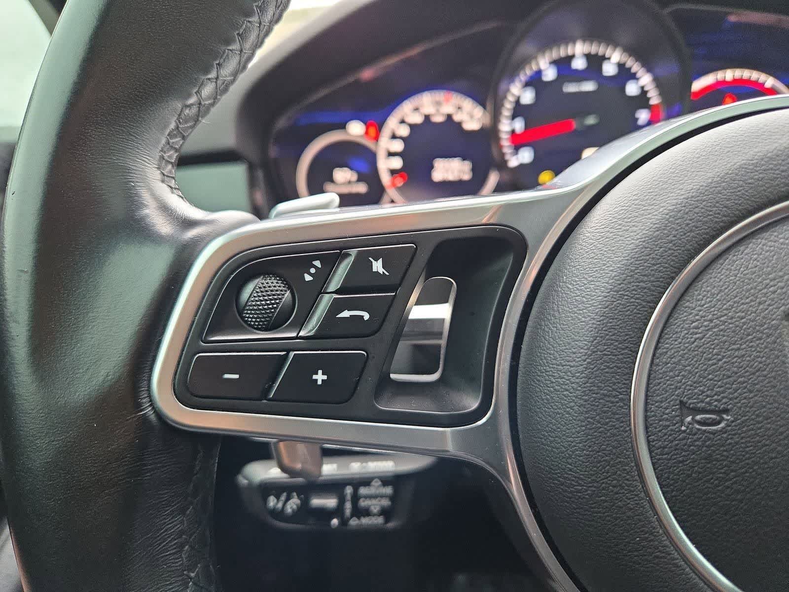 Thumbnail: 2022 Porsche  - 23