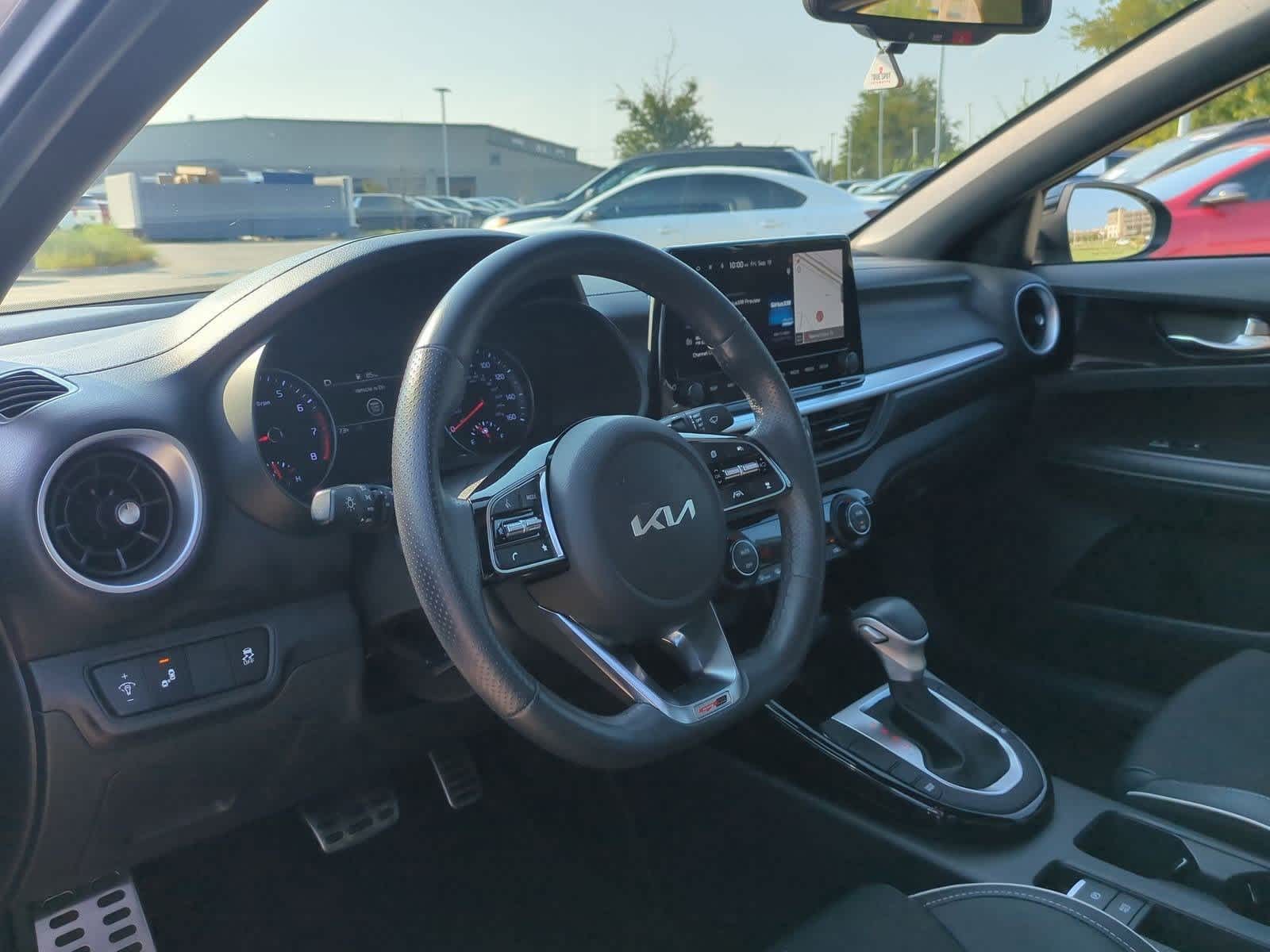 2024 Kia Forte GT-Line photo 2