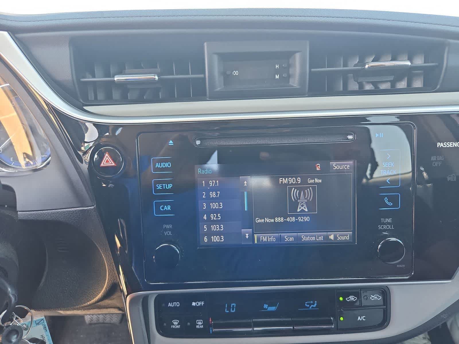 Thumbnail: 2017 Toyota Corolla - 25