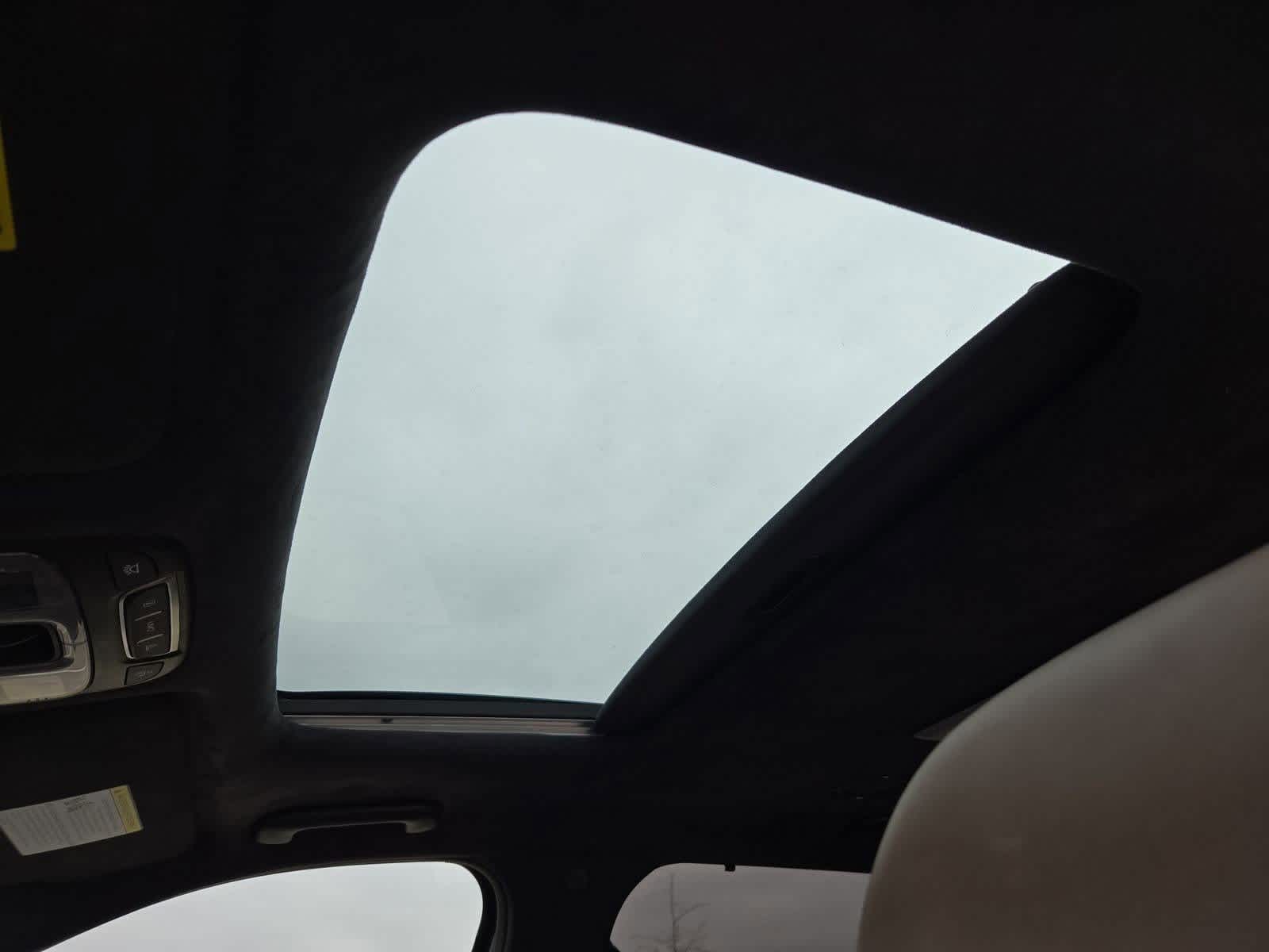 Thumbnail: 2022 Kia Telluride - 17