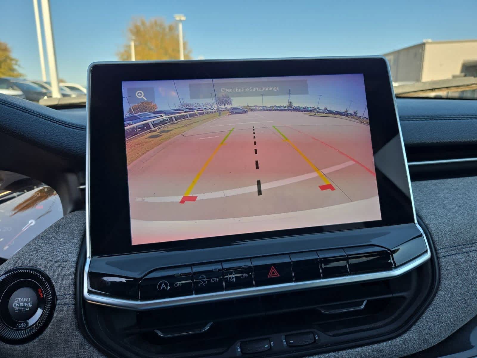 Thumbnail: 2023 Jeep Compass - 28