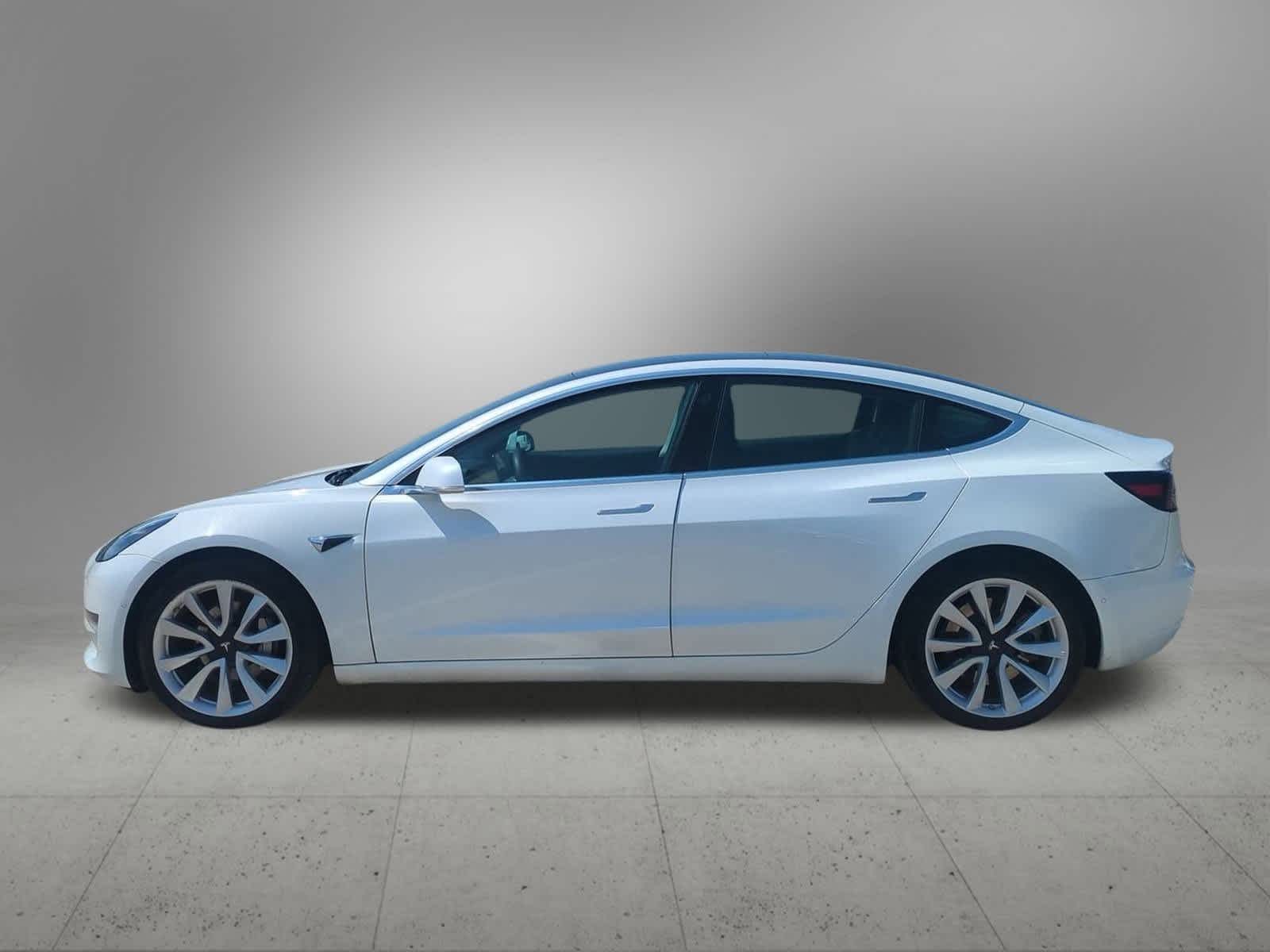 Thumbnail: 2020 Tesla Model 3 - 3