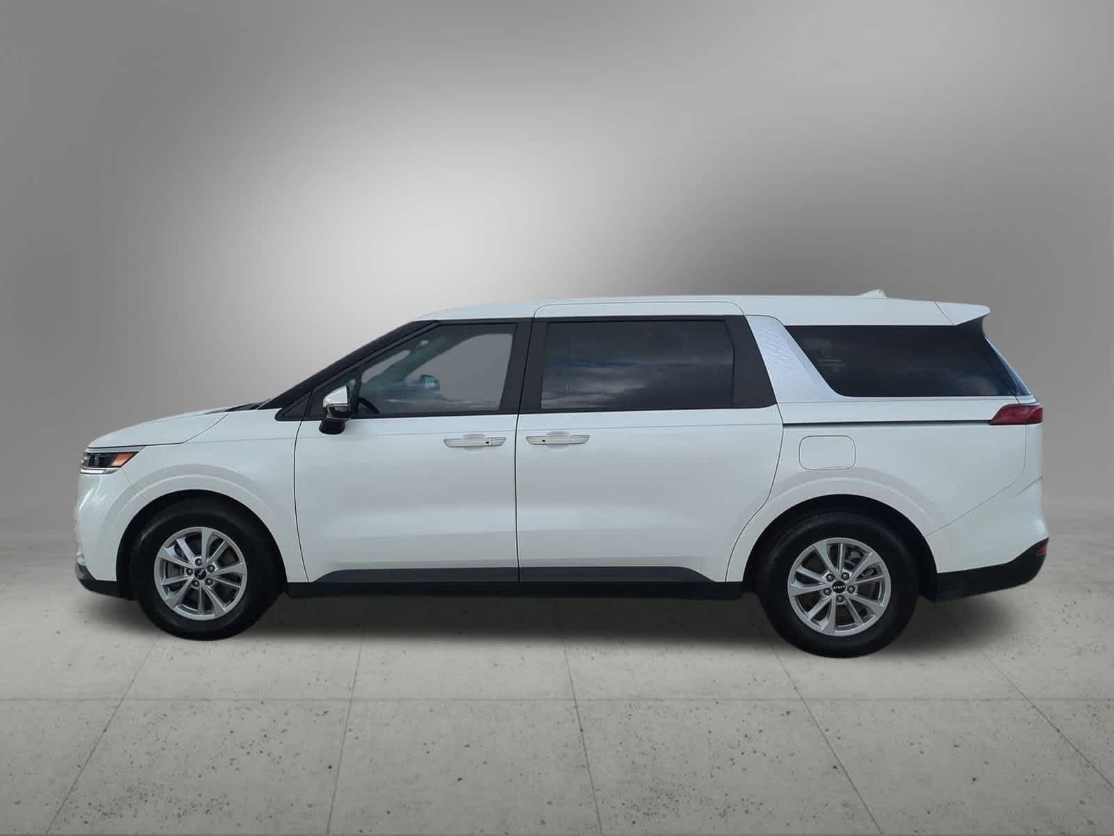 Thumbnail: 2024 Kia Carnival - 3