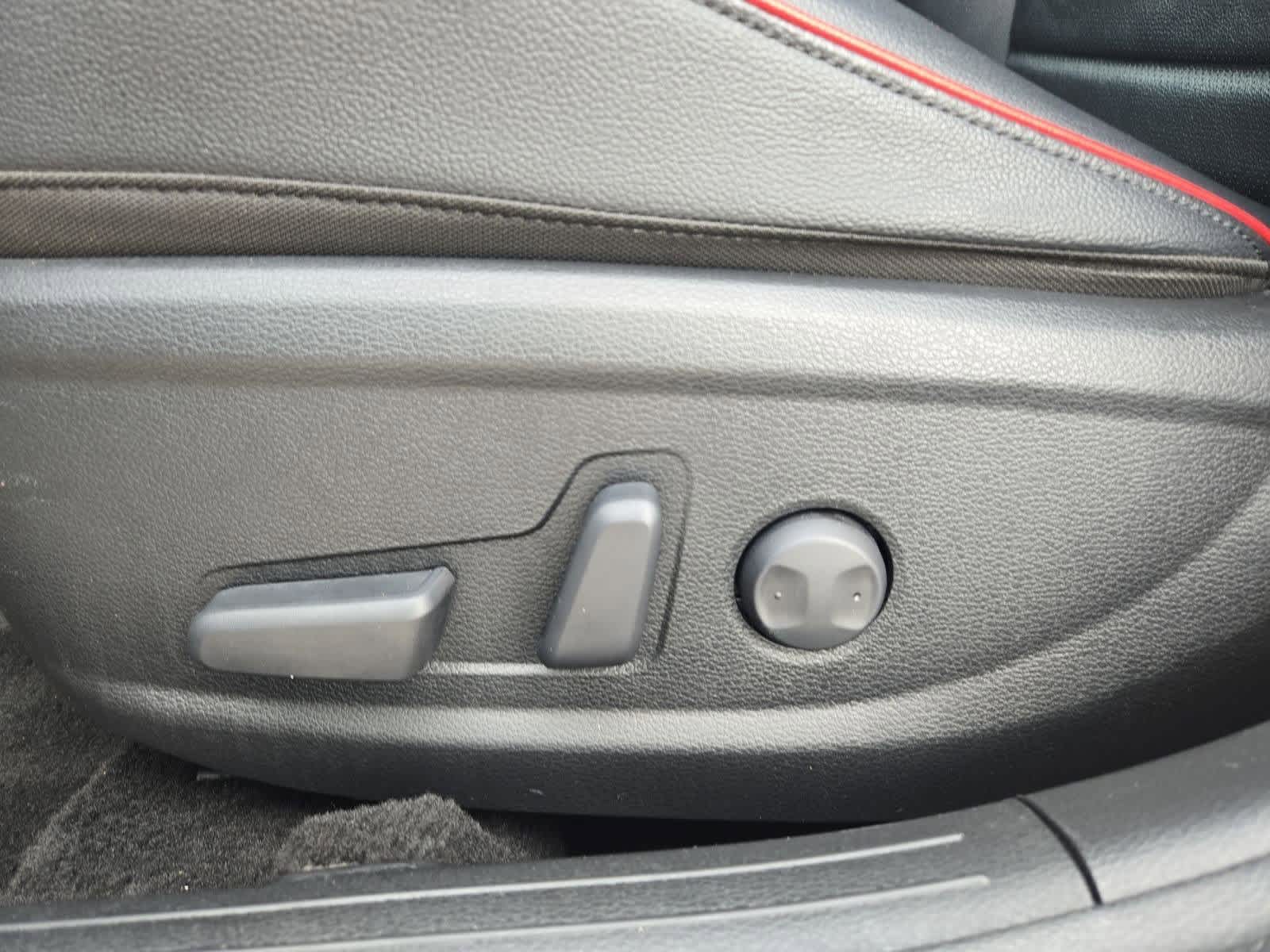 Thumbnail: 2023 Kia Forte - 16