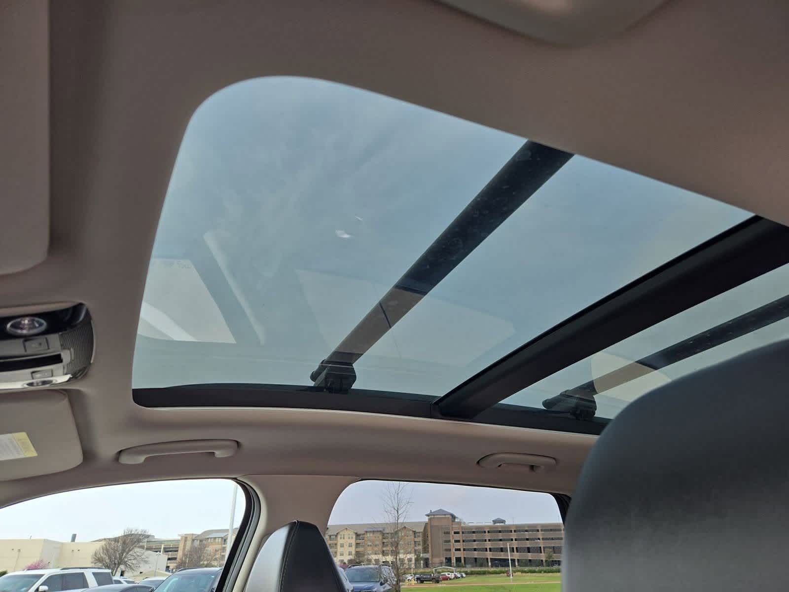 Thumbnail: 2024 Kia Sorento - 16