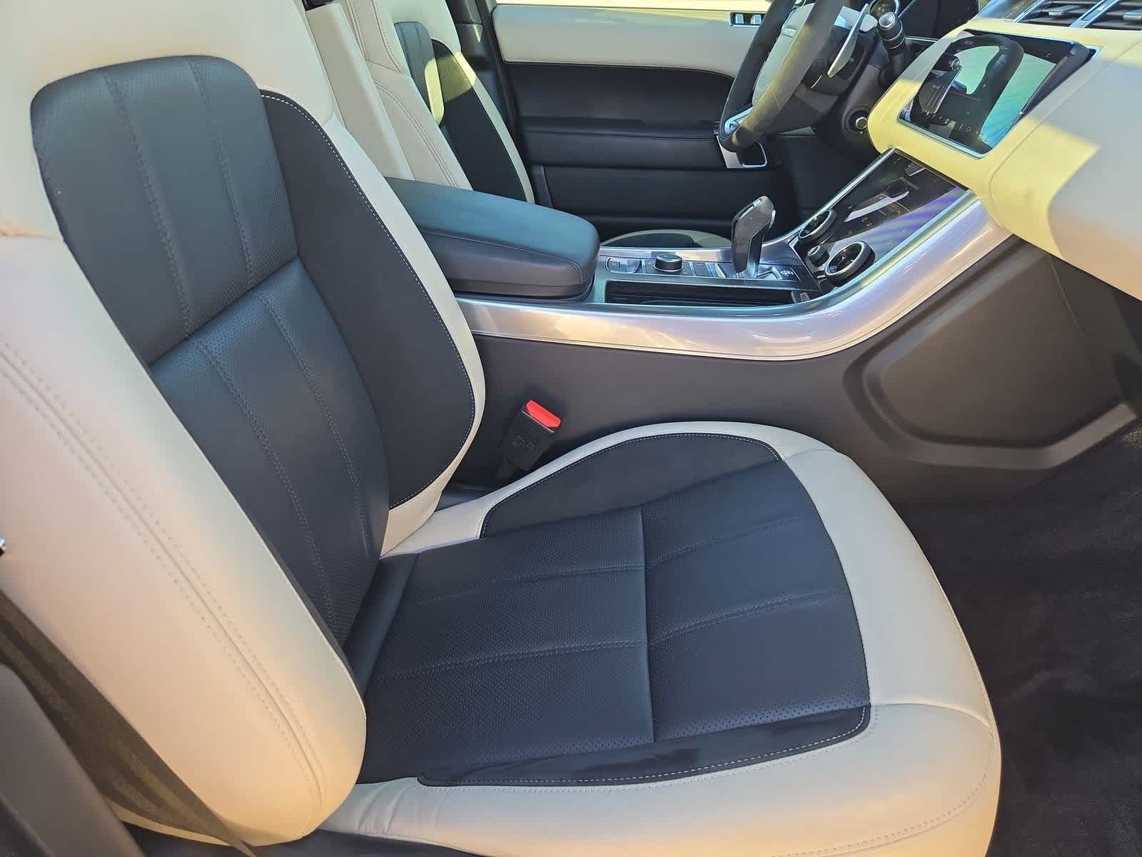 Thumbnail: 2021 Land Rover Range Rover Sport - 22