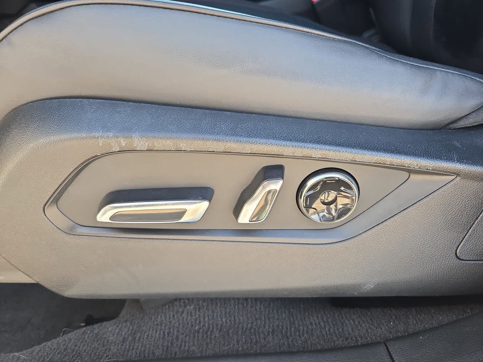 Thumbnail: 2023 Acura RDX - 16