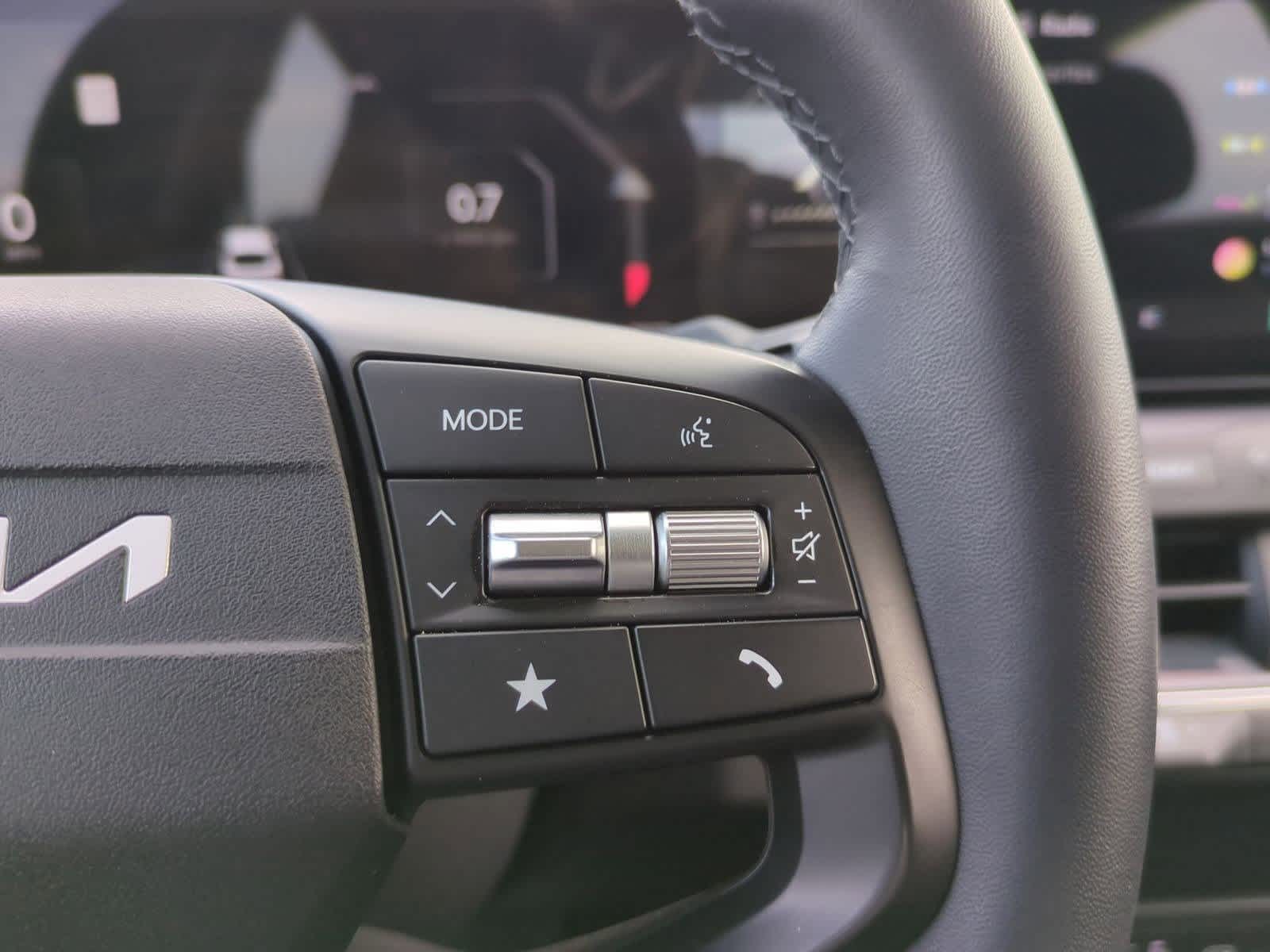 2025 Kia K4 EX 23