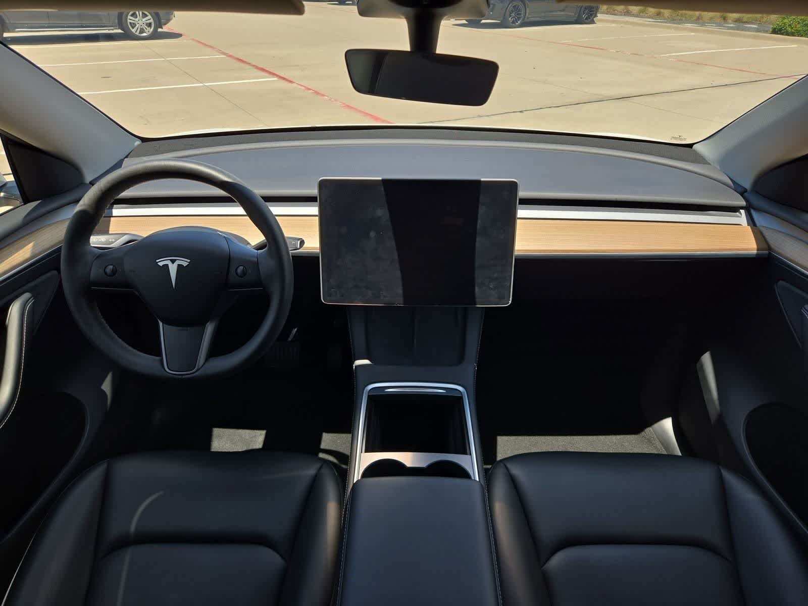 Thumbnail: 2023 Tesla Model Y - 12