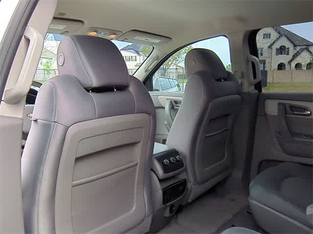 2017 Chevrolet Traverse LT 18