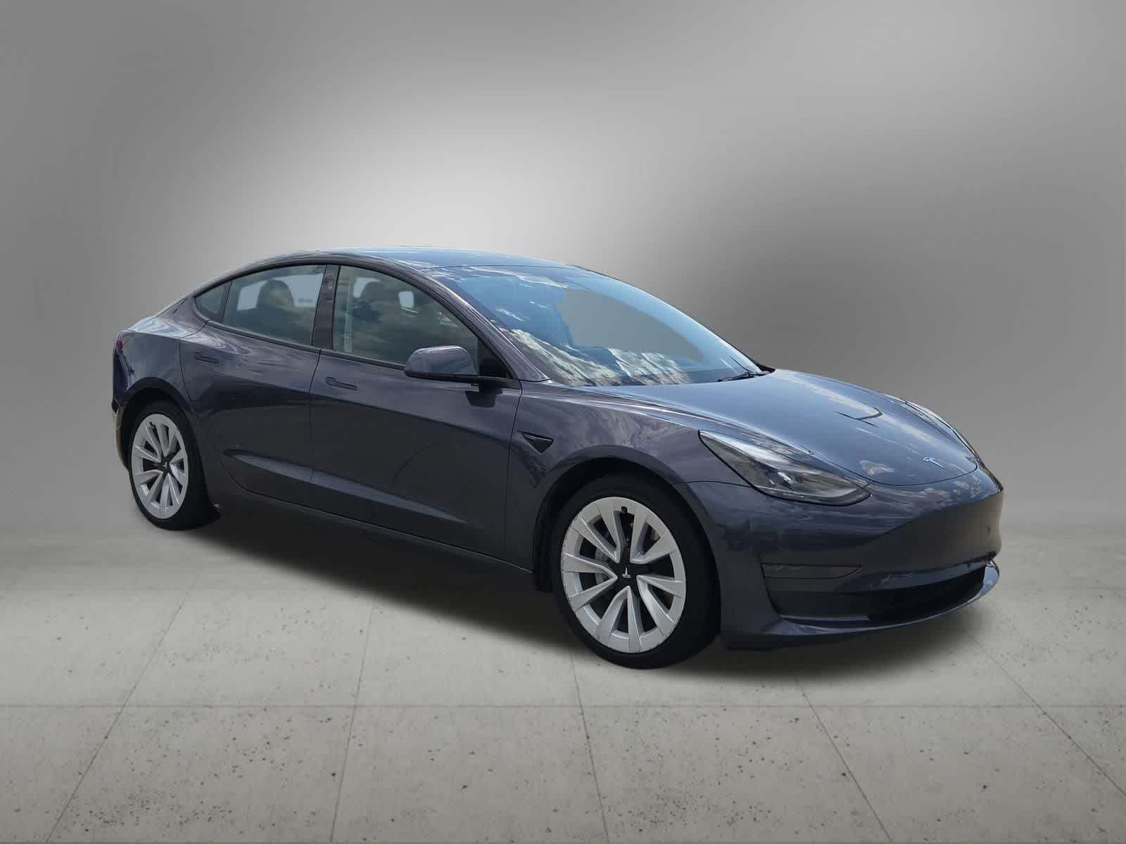 Thumbnail: 2023 Tesla Model 3 - 13