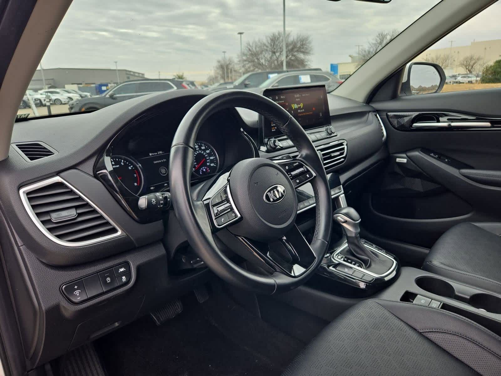 Thumbnail: 2021 Kia Seltos - 2