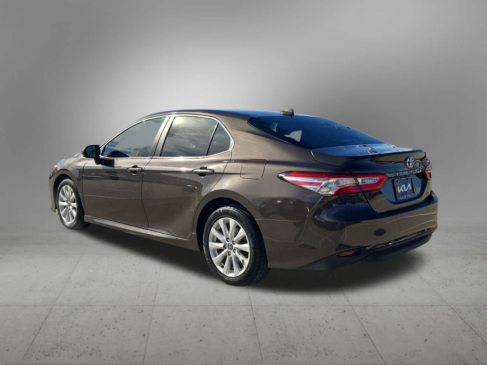 Thumbnail: 2020 Toyota Camry - 4