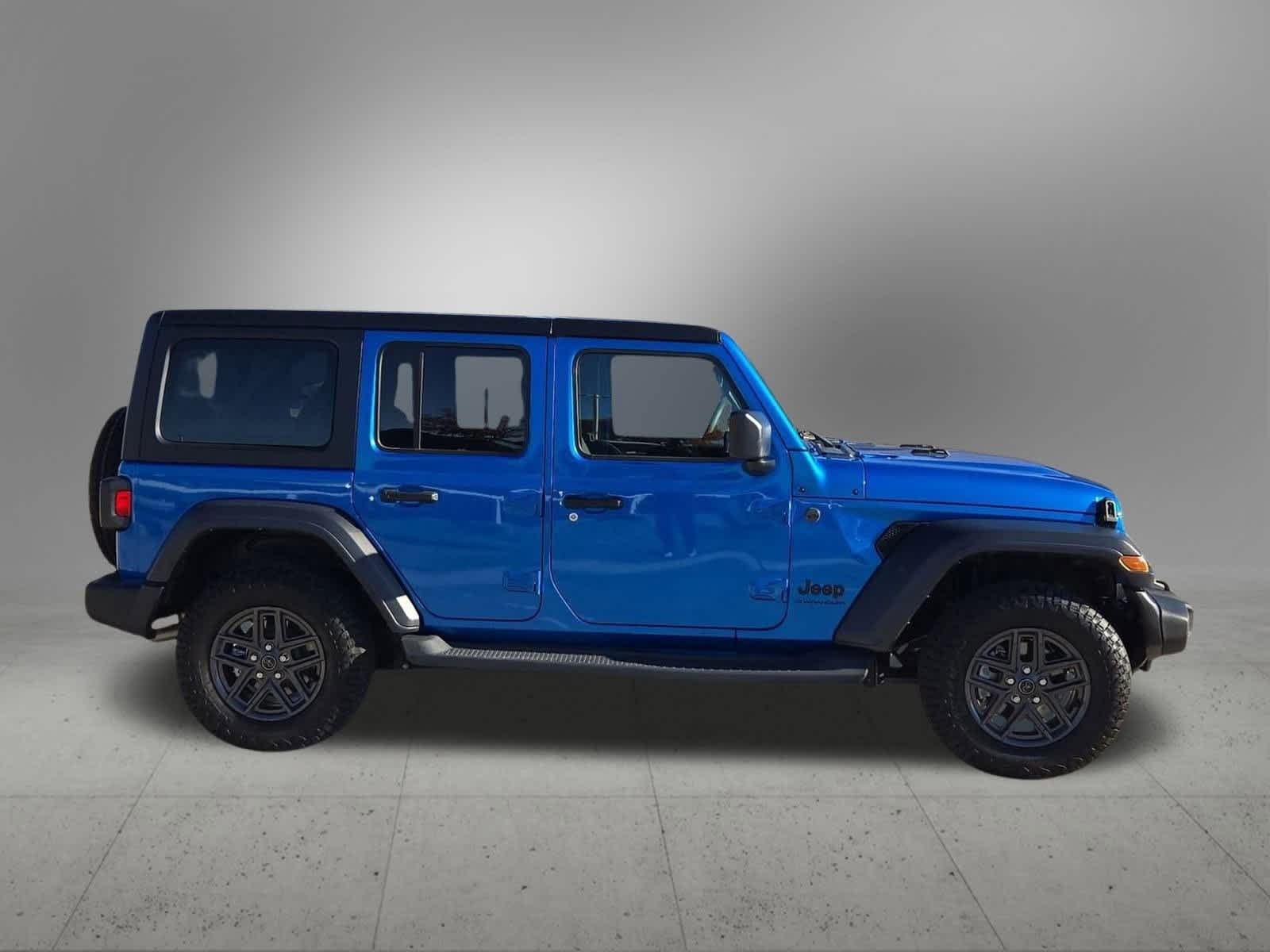 Thumbnail: 2024 Jeep Wrangler - 7
