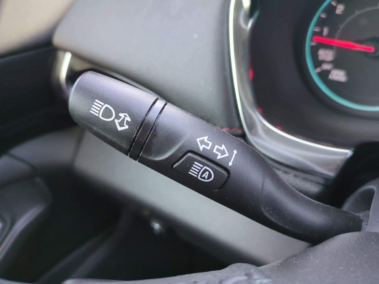 Thumbnail: 2022 Chevrolet Traverse - 26