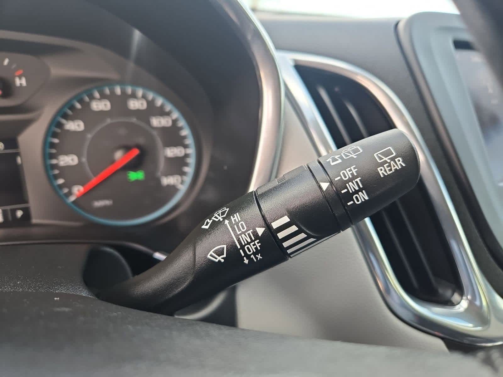 Thumbnail: 2020 Chevrolet Equinox - 25