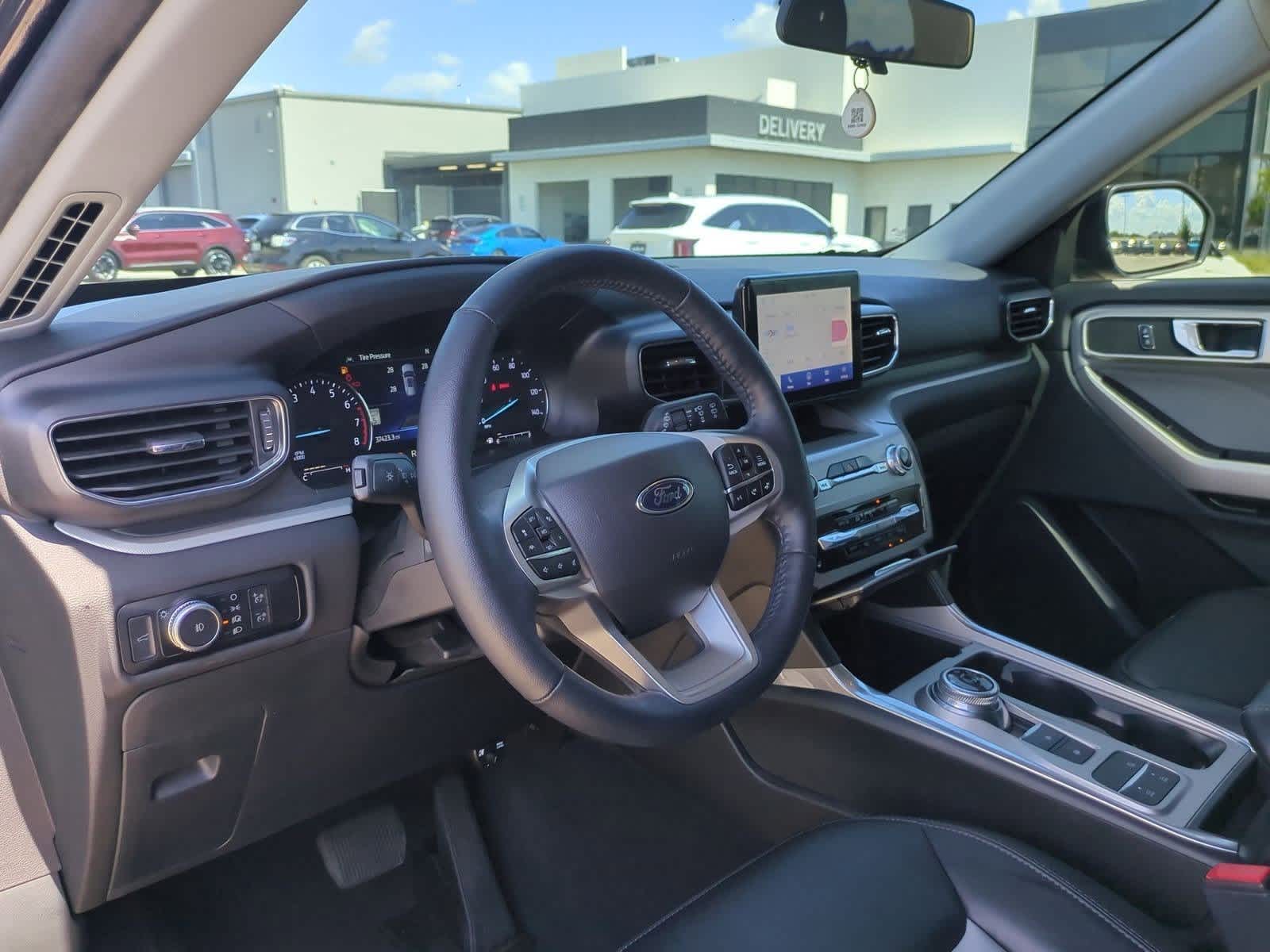 Thumbnail: 2022 Ford Explorer - 2
