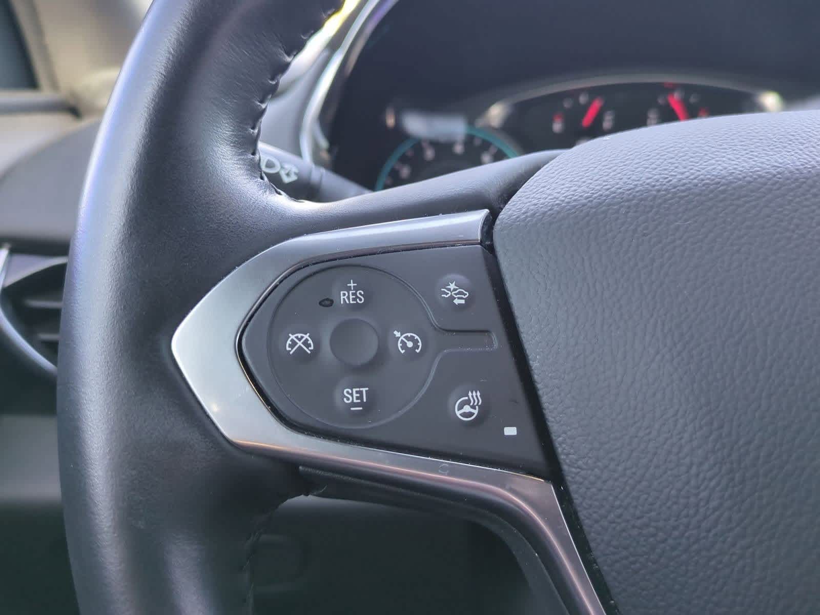 Thumbnail: 2022 Chevrolet Traverse - 23