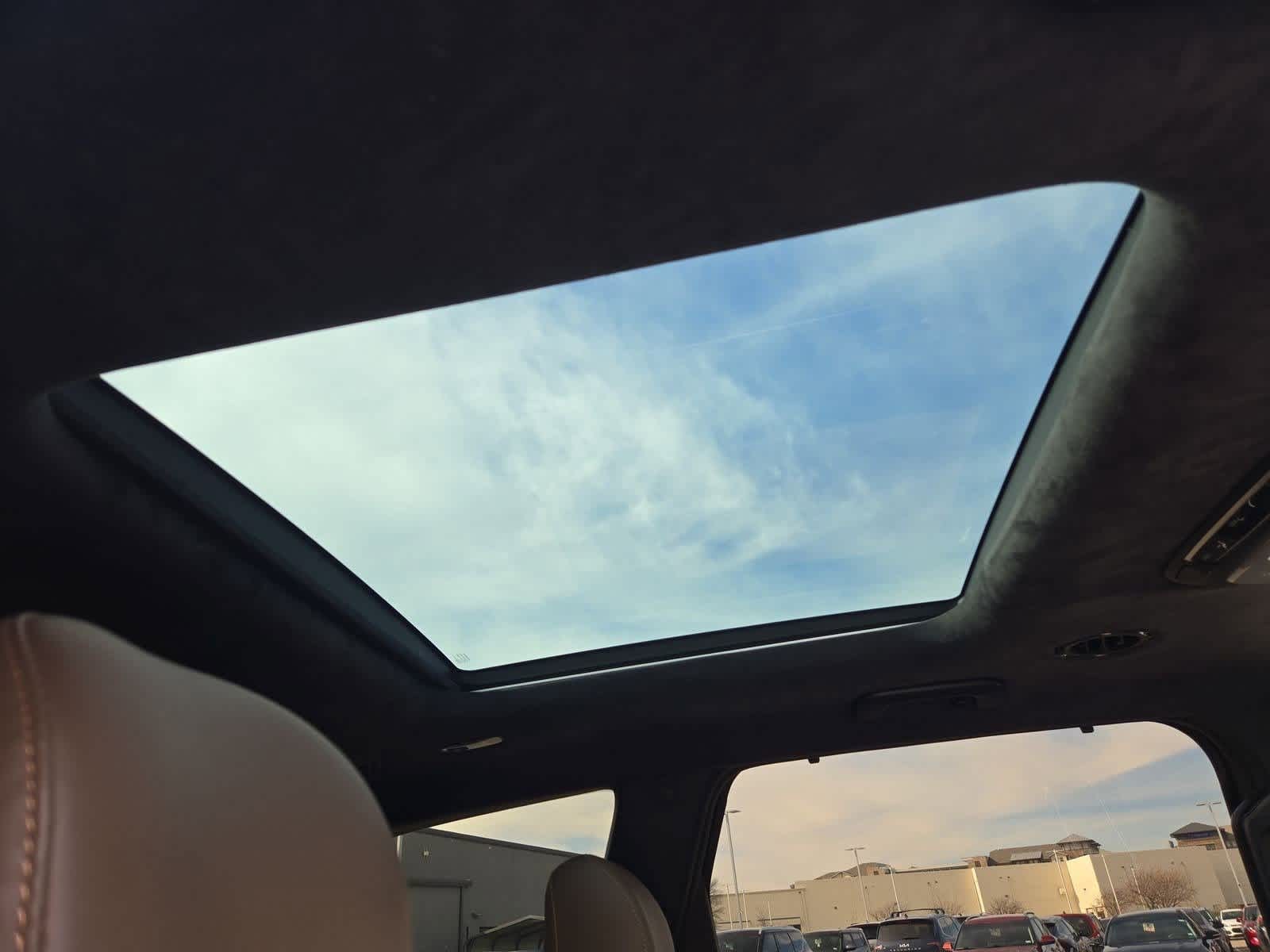 Thumbnail: 2022 Kia Telluride - 21