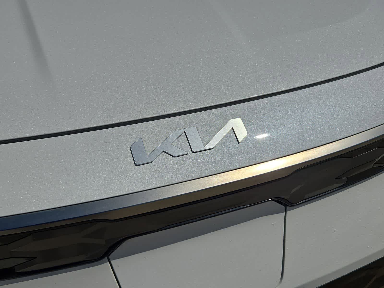 Thumbnail: 2024 Kia Niro - 10