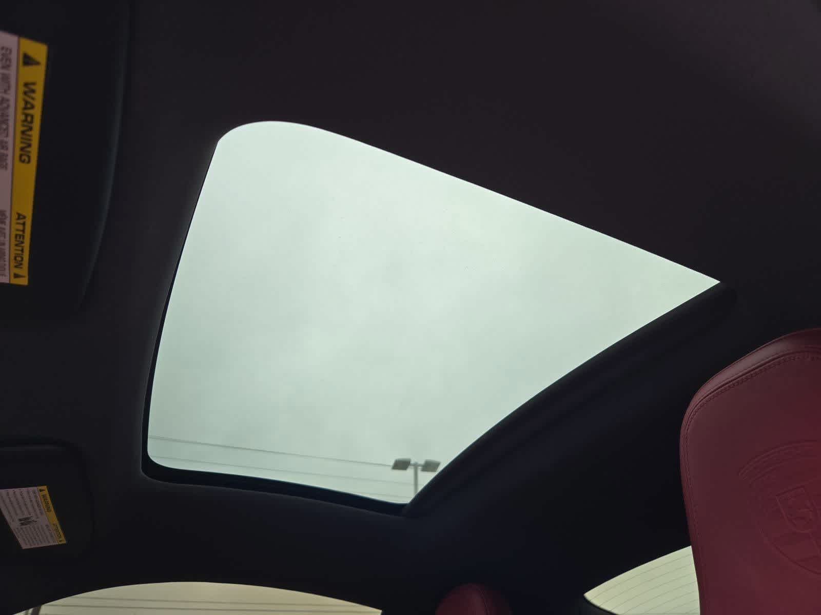 Thumbnail: 2022 Porsche 911 - 16