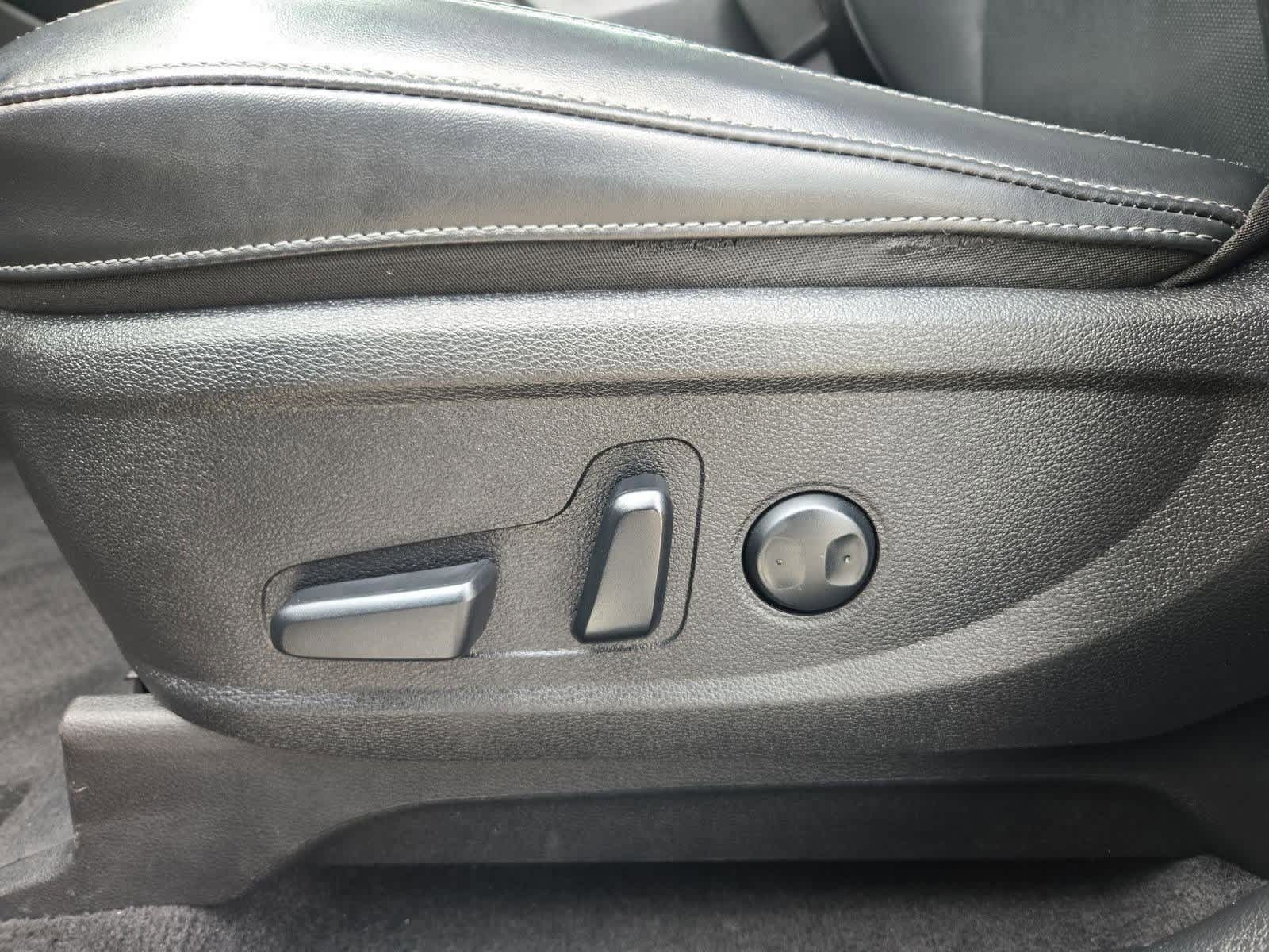 Thumbnail: 2021 Kia Telluride - 16