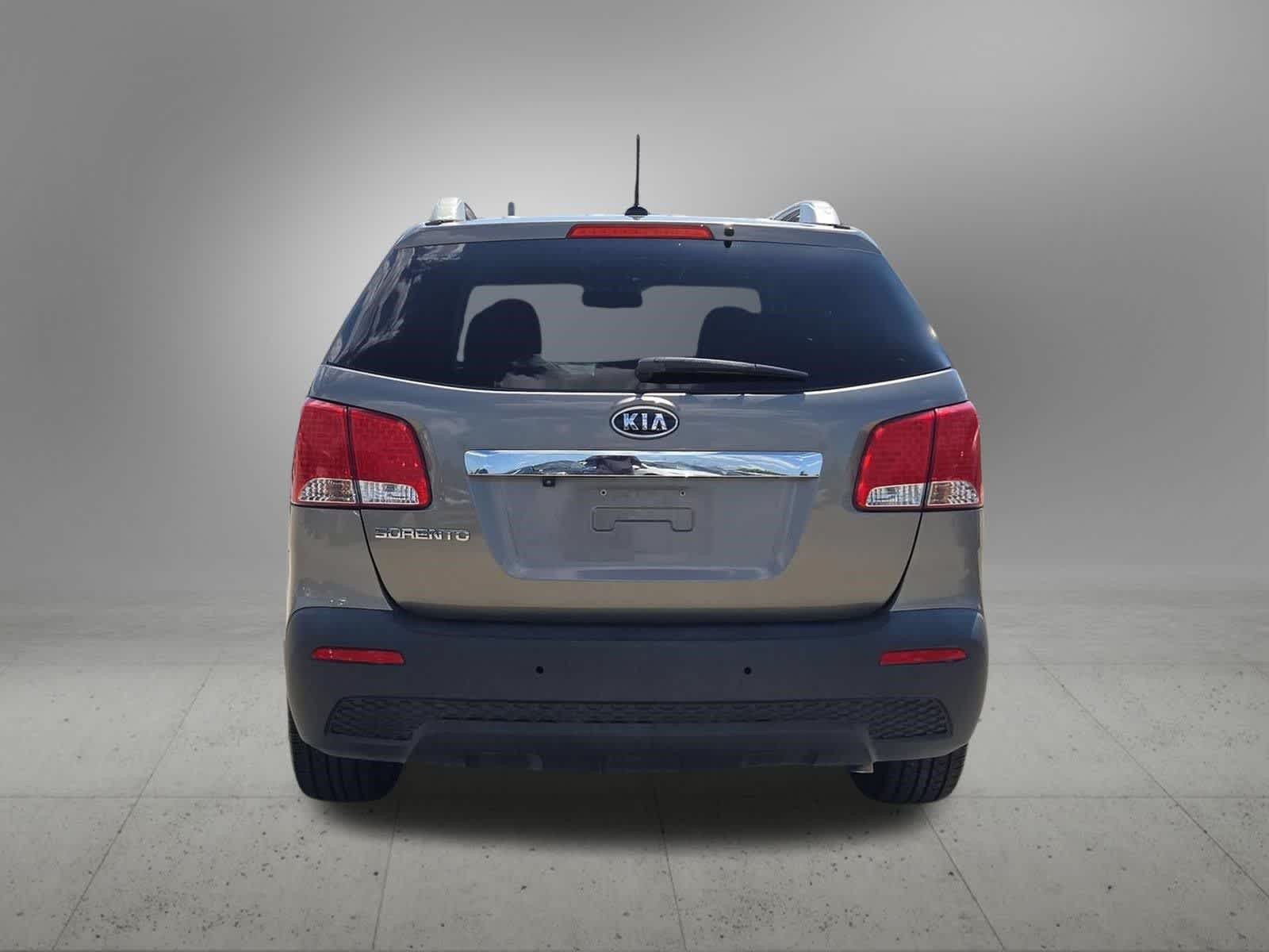 Thumbnail: 2013 Kia Sorento - 5