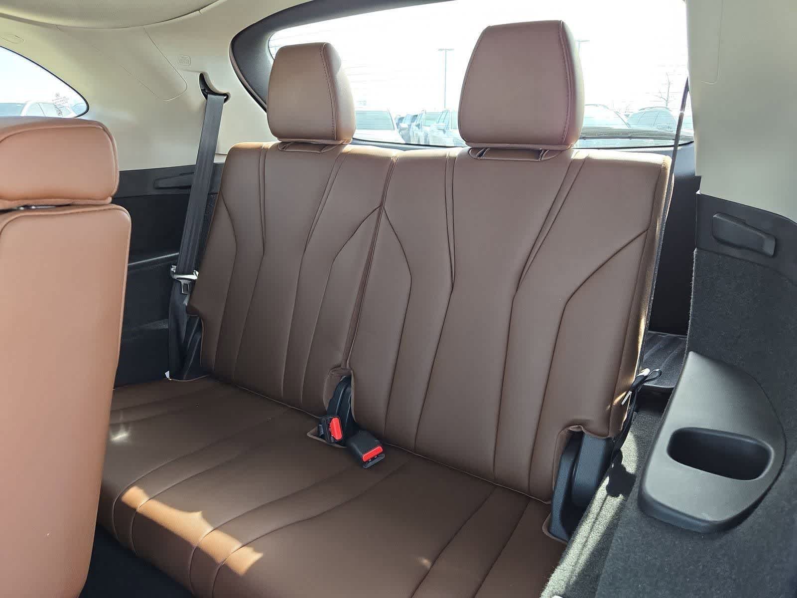 Thumbnail: 2023 Acura MDX - 36