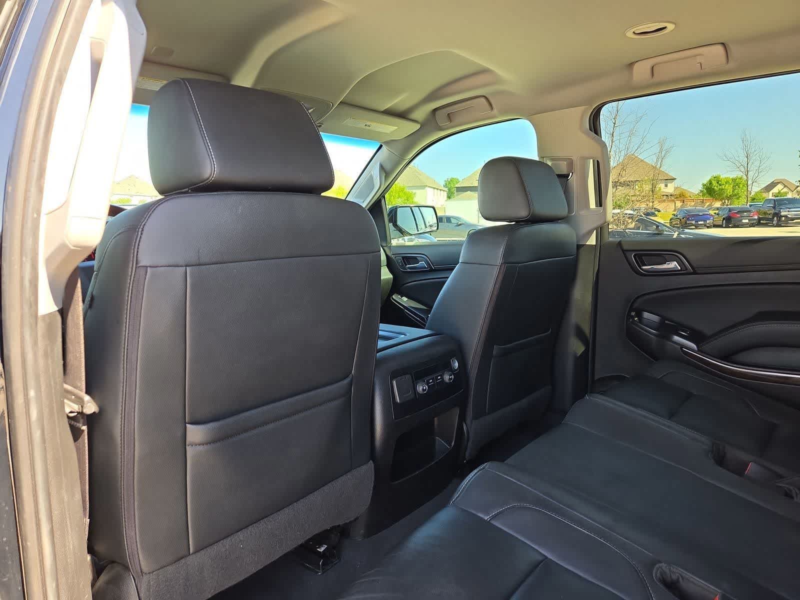 Thumbnail: 2019 Chevrolet Tahoe - 19