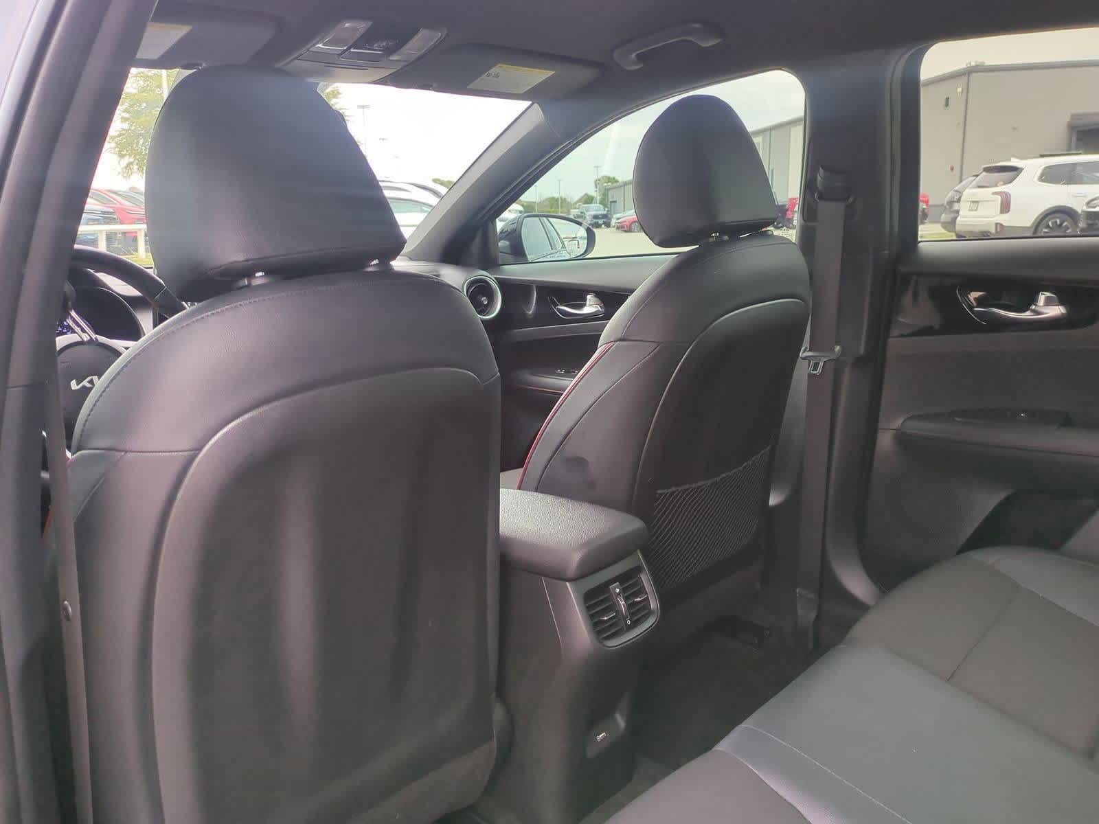 Thumbnail: 2022 Kia Forte - 23