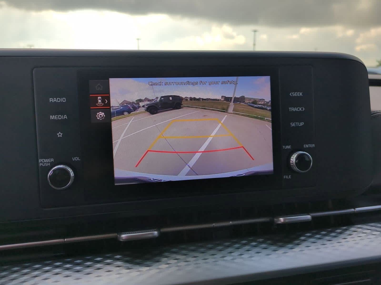 Thumbnail: 2024 Kia Carnival - 27